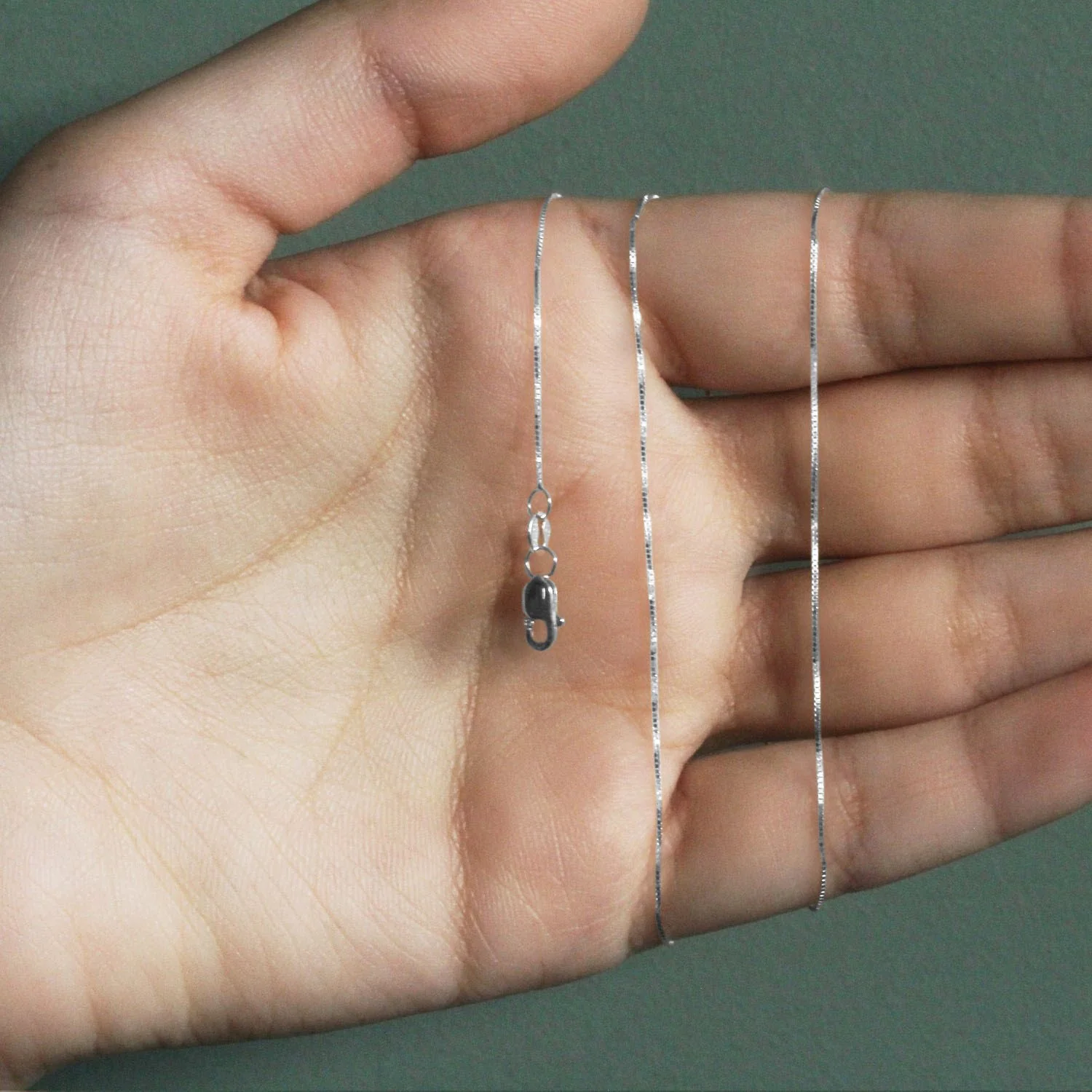 10k White Gold Classic Box Chain 0.45mm - Image 8