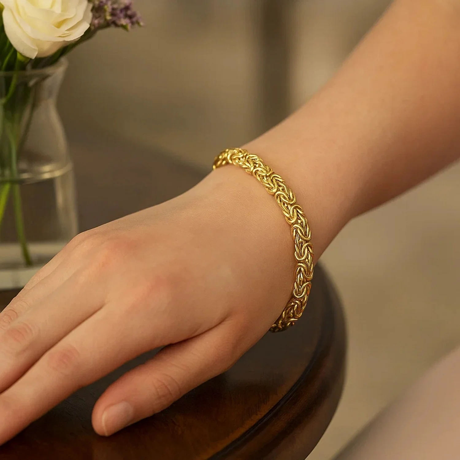 10k Yellow Gold Byzantine Design Chain Bracelet - Image 9