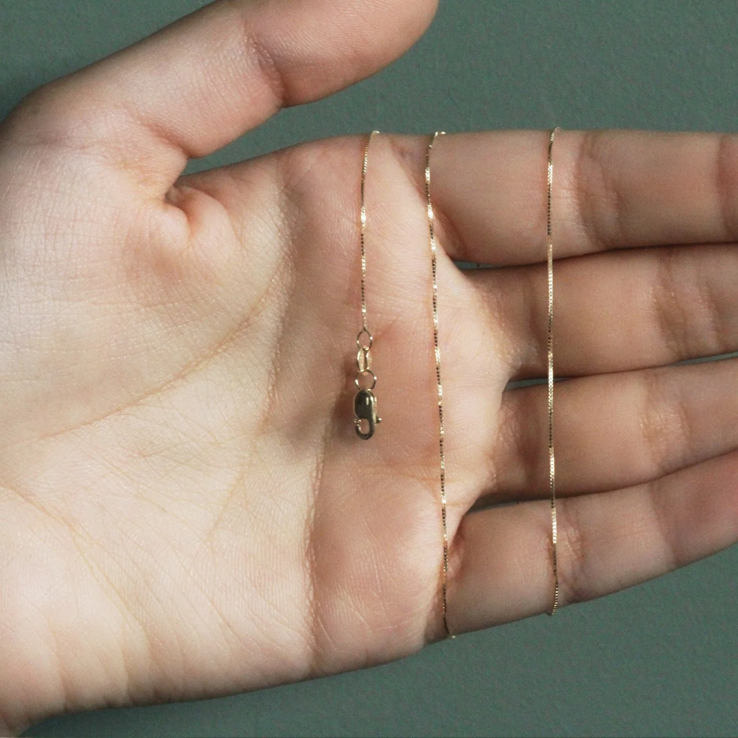 10k Yellow Gold Classic Box Chain 0.45mm - Image 8