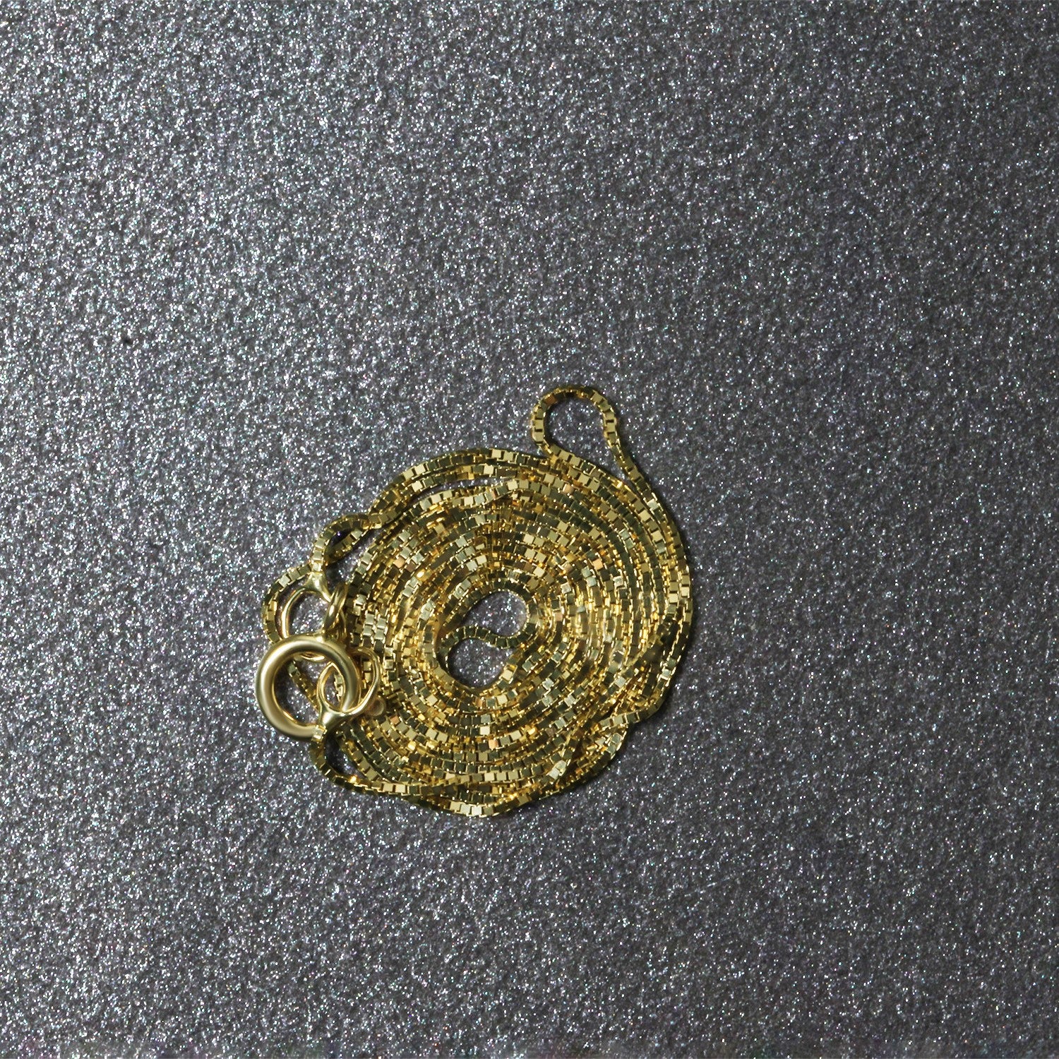 10k Yellow Gold Classic Box Chain 0.45mm - Image 6