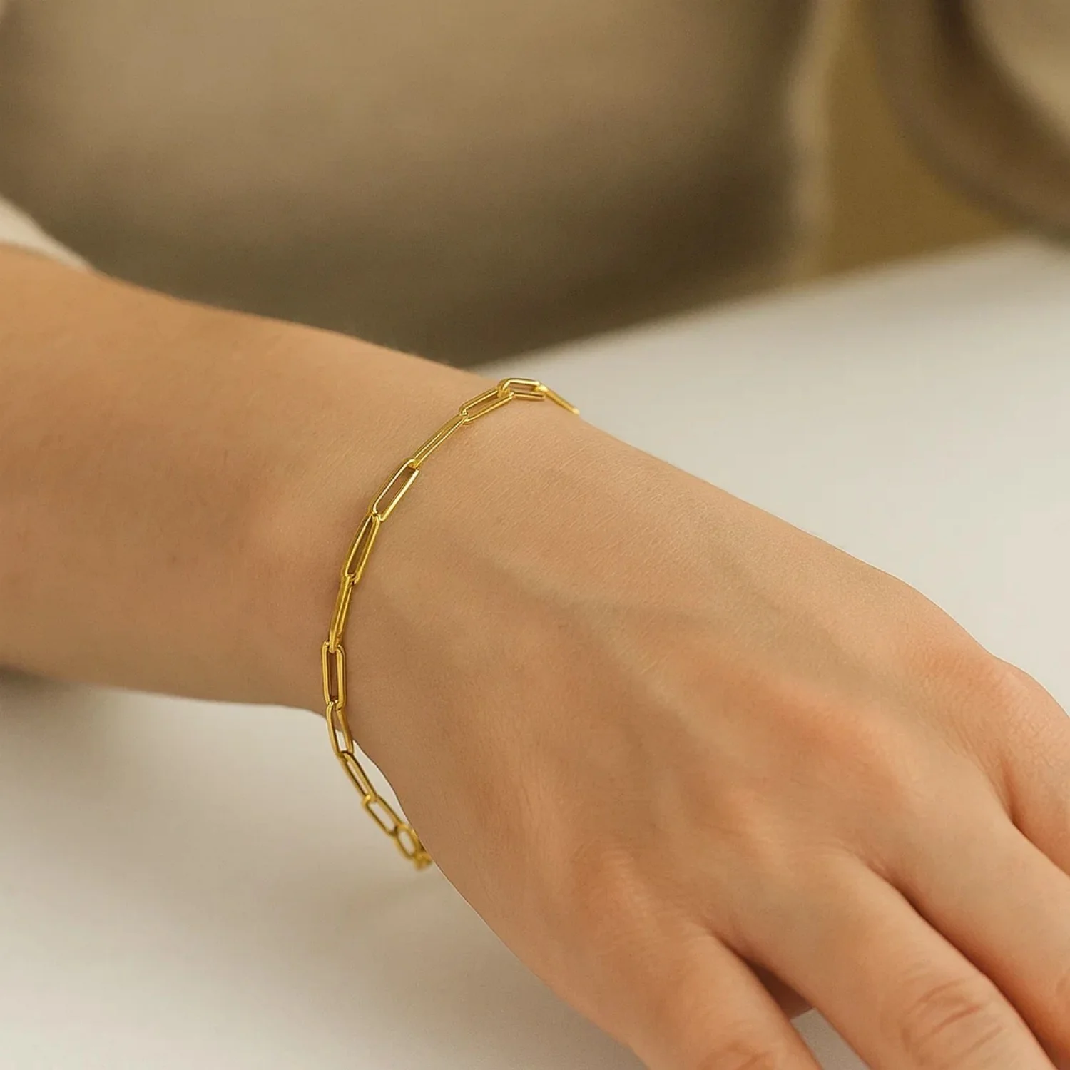 10K Yellow Gold Paperclip Bracelet (2.5mm) - Image 4