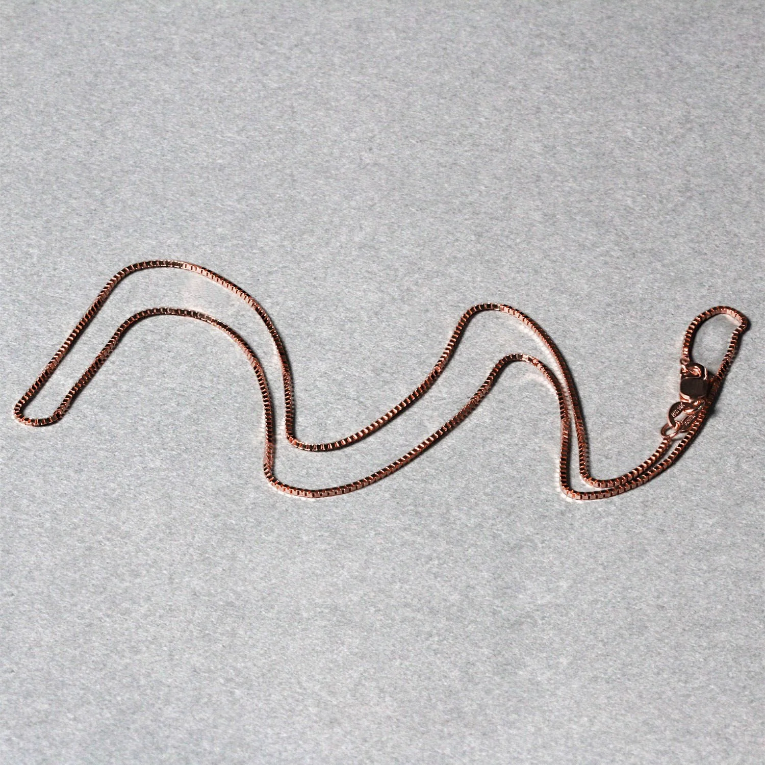 14k Rose Gold Classic Box Chain 0.8mm - Image 5
