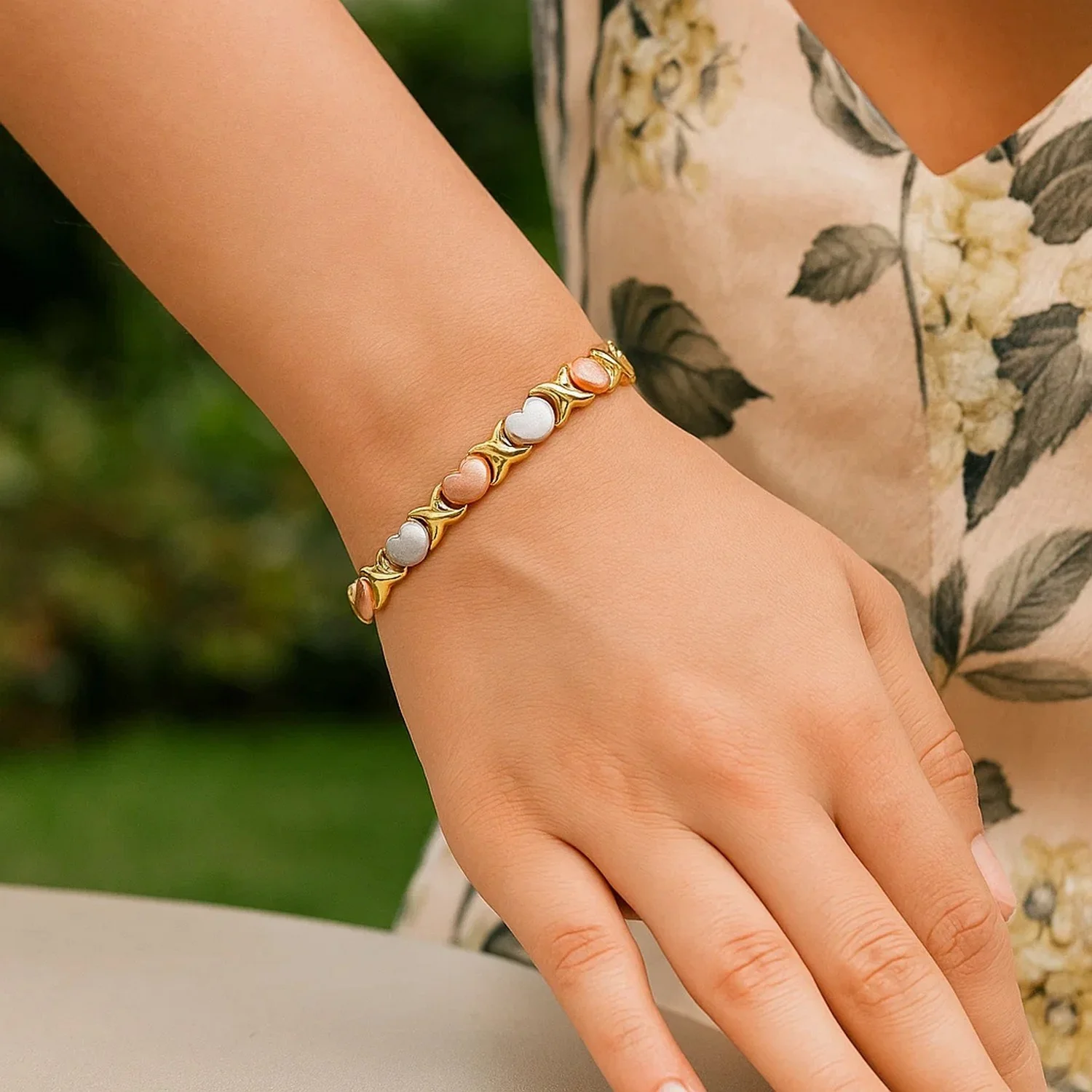 14k Tri-Color Gold Fancy Satin Heart Line Bracelet - Image 5