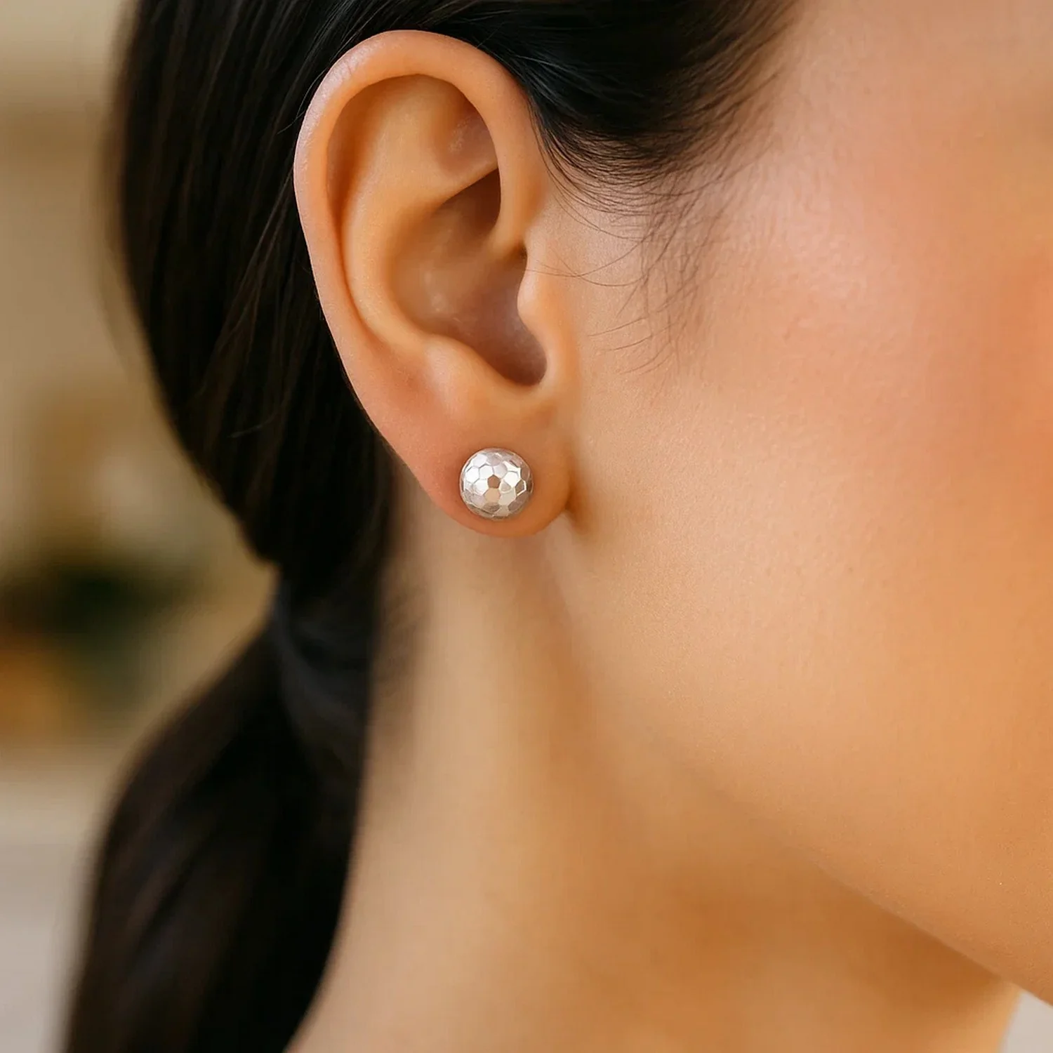 14k White Gold 7mm Round Faceted Style Stud Earrings - Image 3