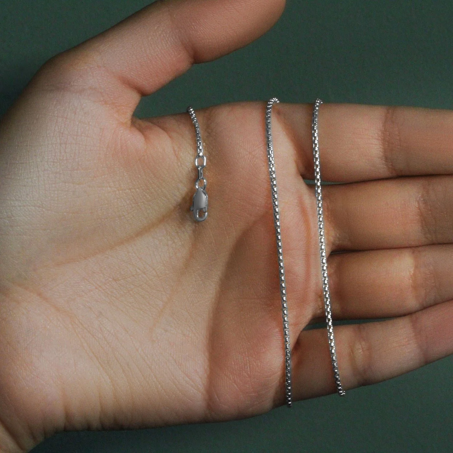 14k White Gold Round Box Chain 1.35 mm - Image 8