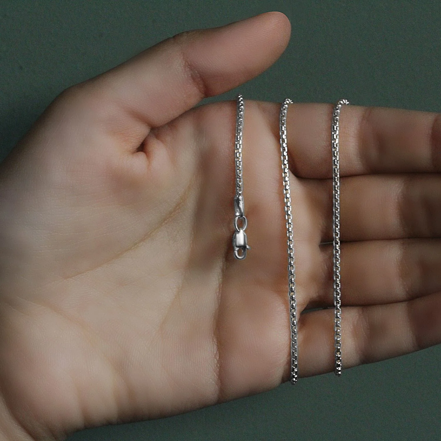 14k White Gold Round Box Chain 1.7mm - Image 8