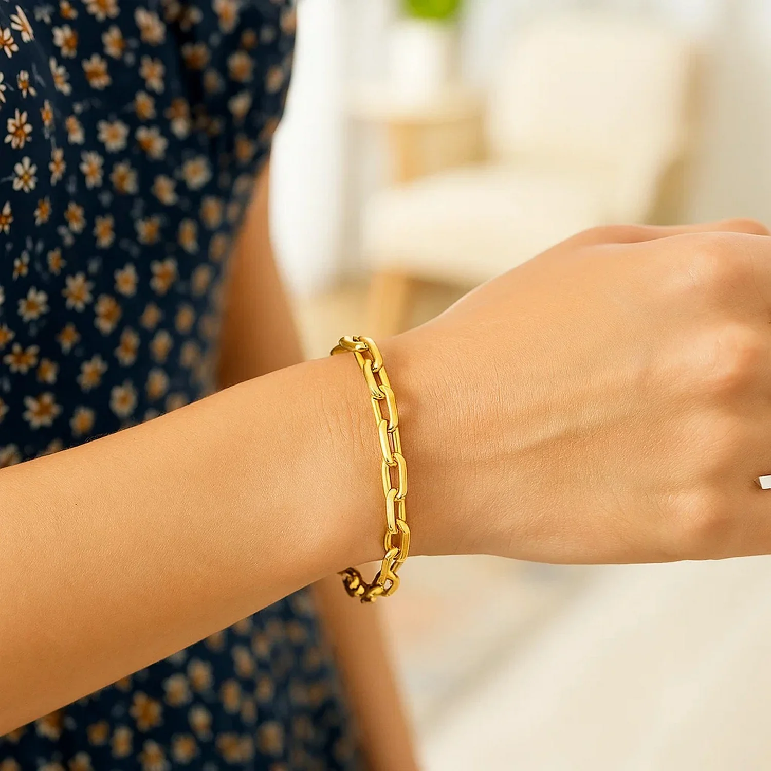 14k Yellow Gold 7 1/2 inch Paperclip Chain Bracelet with Three Diamond Links - Image 3