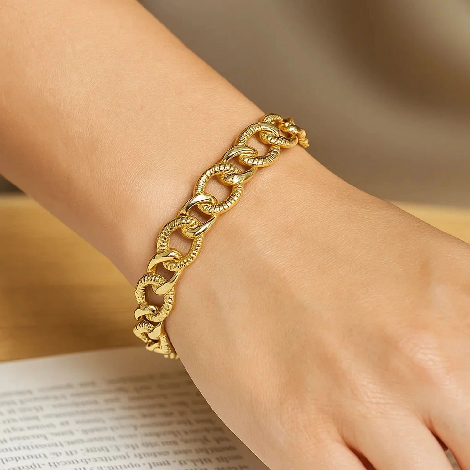 14k Yellow Gold Curb Chain Design with Diamond Cuts Bracelet - Image 8