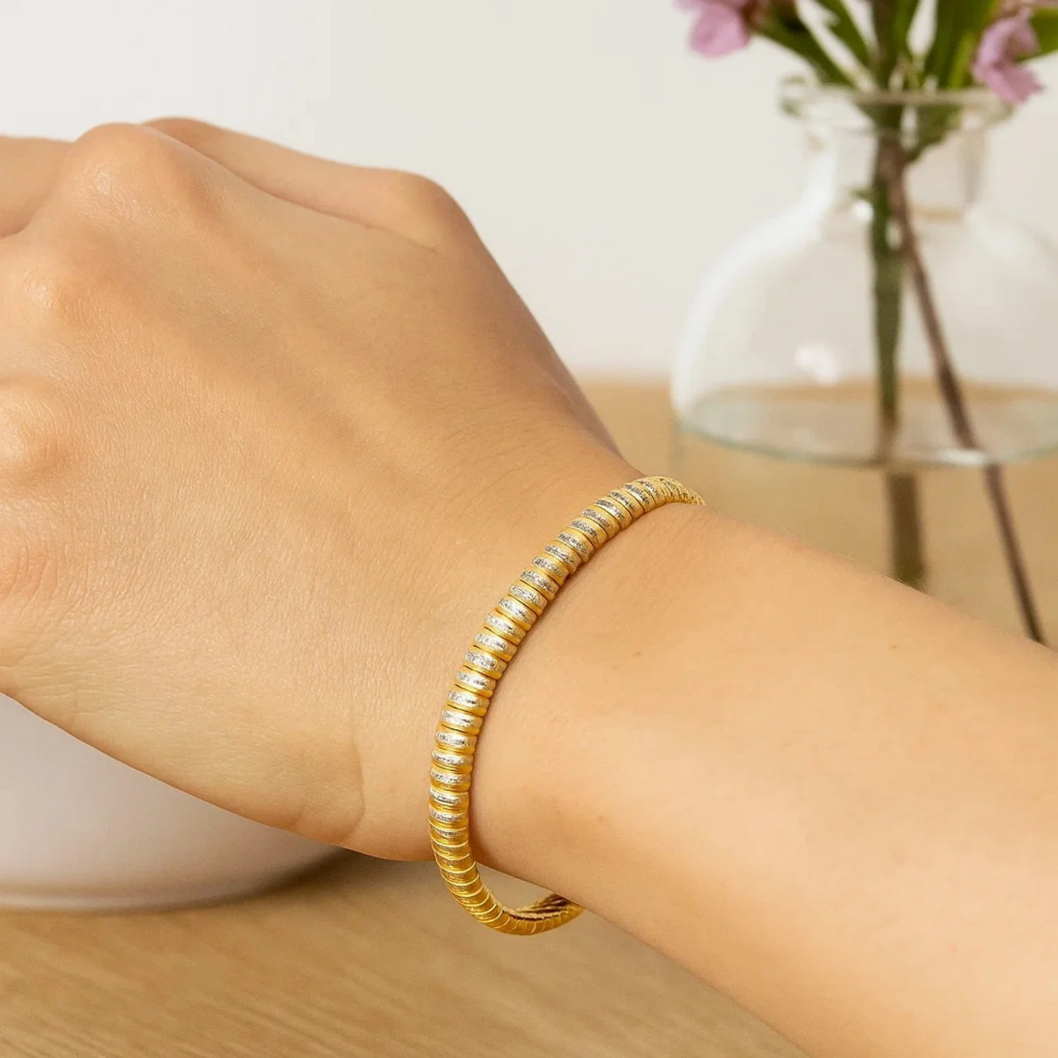 14k Yellow Gold Diamante Flex Bracelet - Image 4