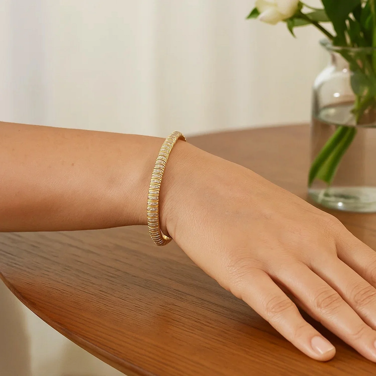 14k Yellow Gold Diamante Flex Bracelet - Image 5