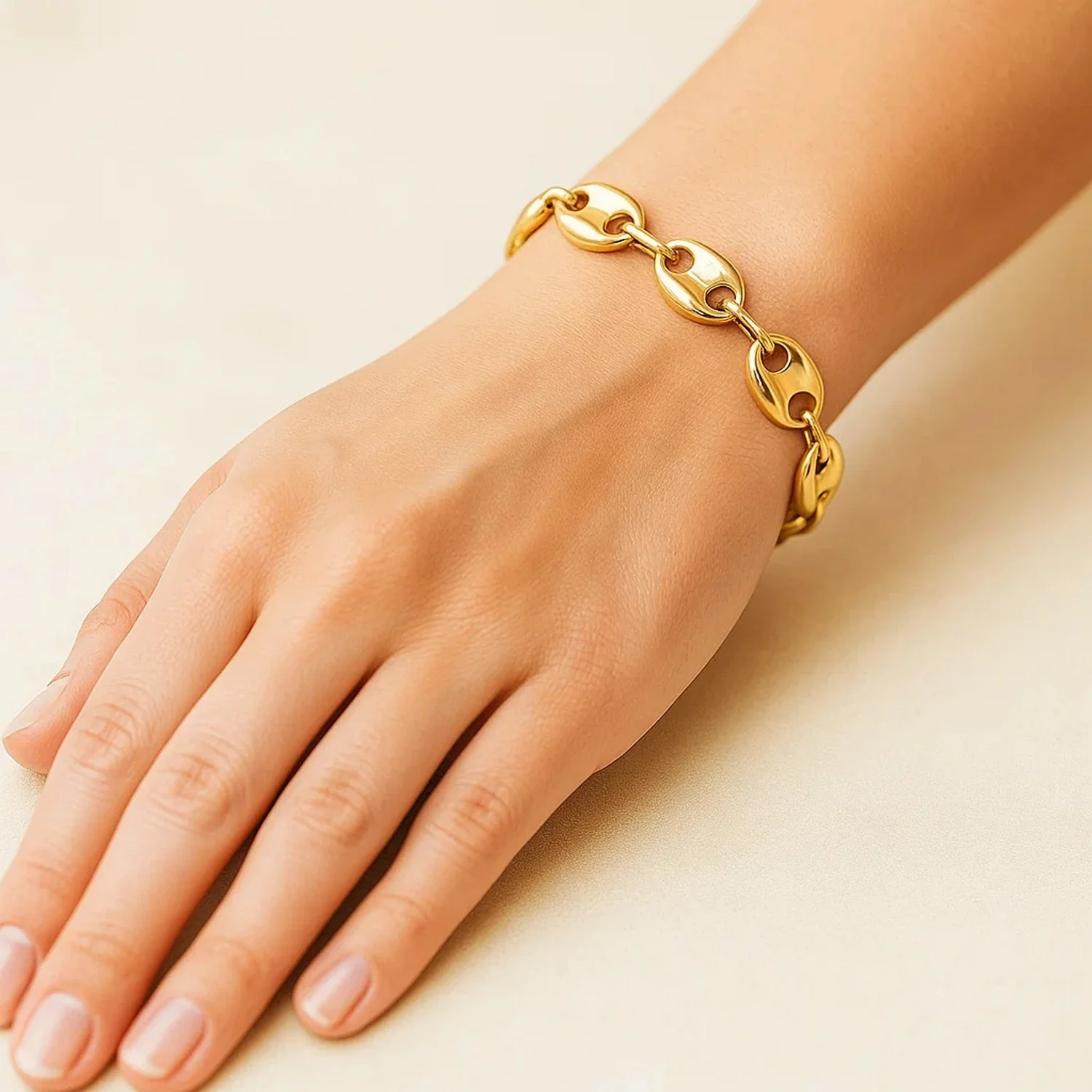 14k Yellow Gold High Polish Lite Puffed Mariner Link Bracelet (15 mm) - Image 3