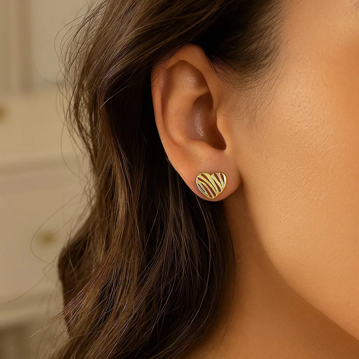14K Yellow Gold High Polish Scribble Heart Stud Earrings - Image 3