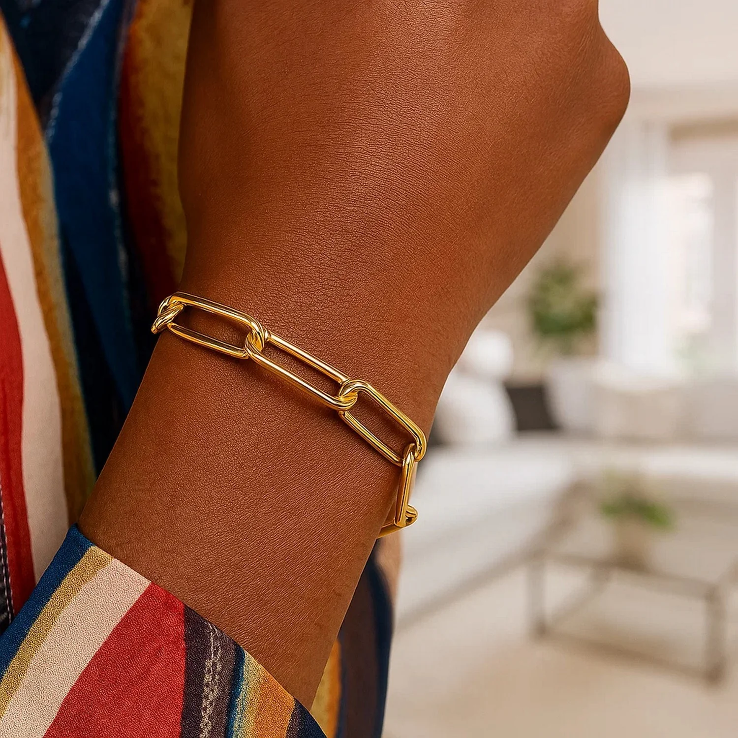 14k Yellow Gold Lite Round Wire Paperclip Bracelet (8.5mm) - Image 11