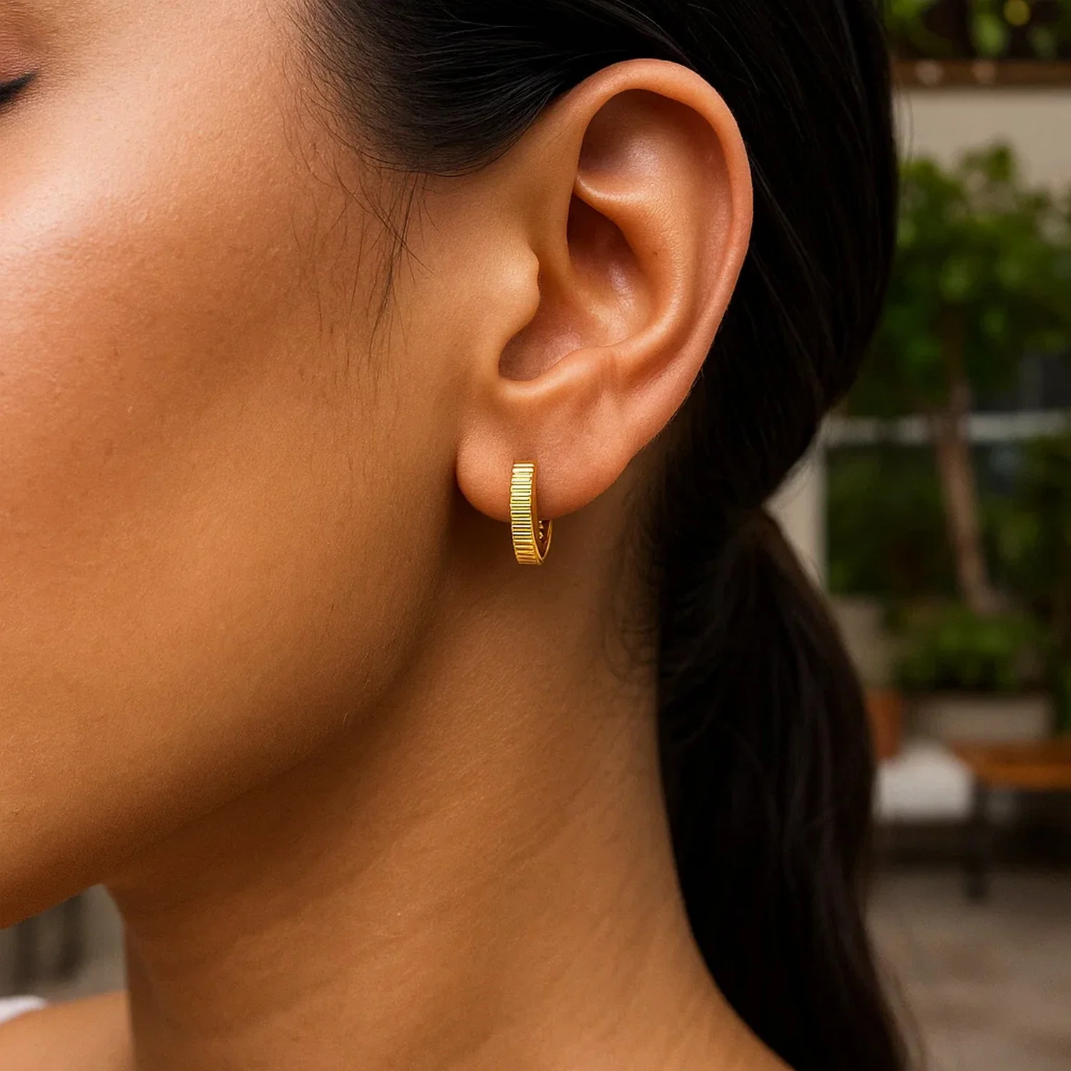 14k Yellow Gold Petite Round Hoop Earrings with Straight Texture - Image 4