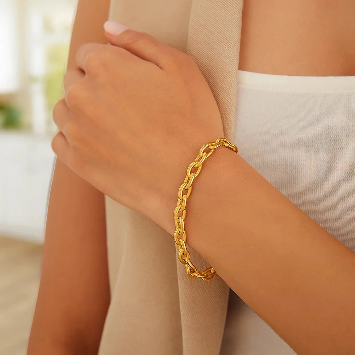 14k Yellow Gold Polished Oval Link Bracelet - Image 8
