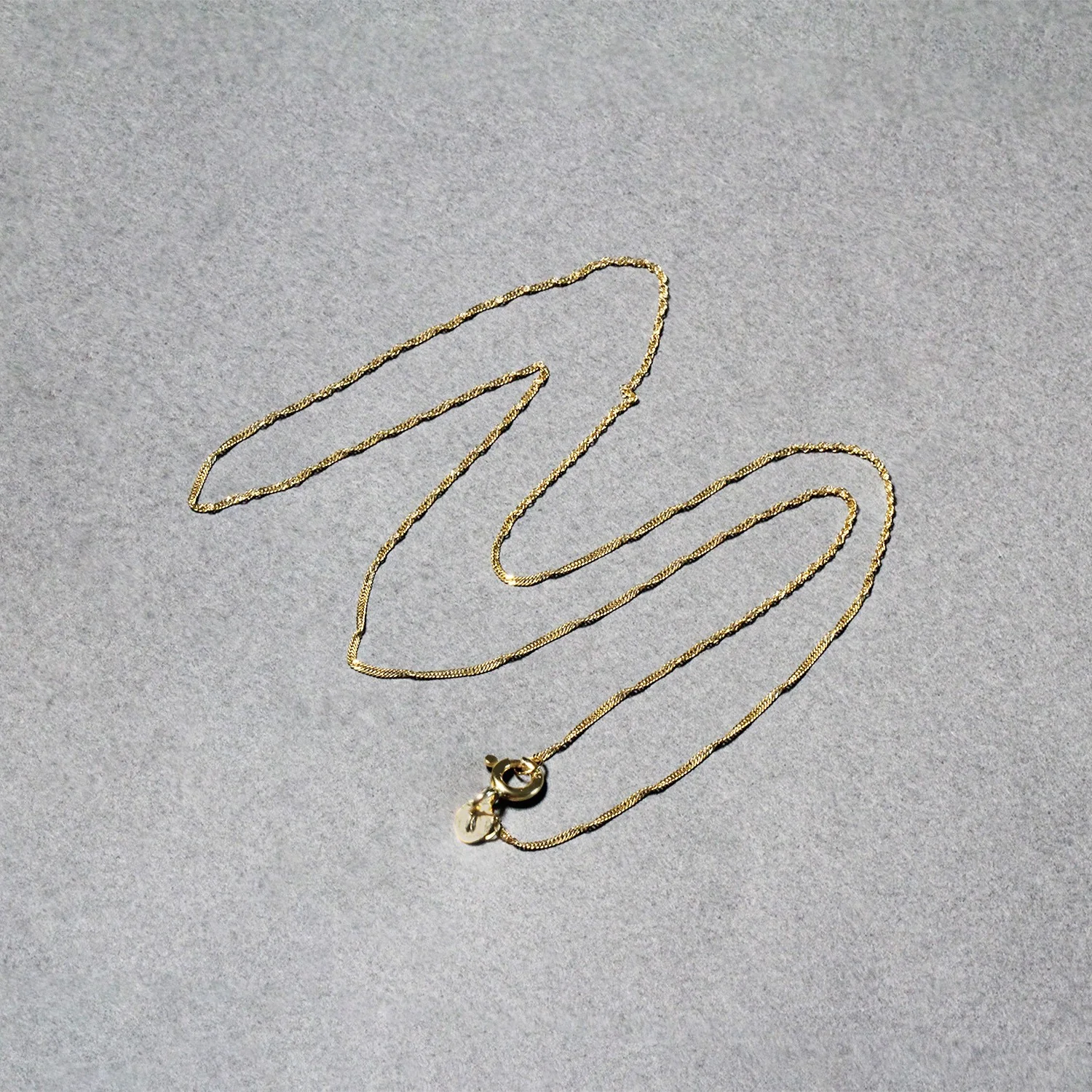 14k Yellow Gold Singapore Chain 0.8mm - Image 5