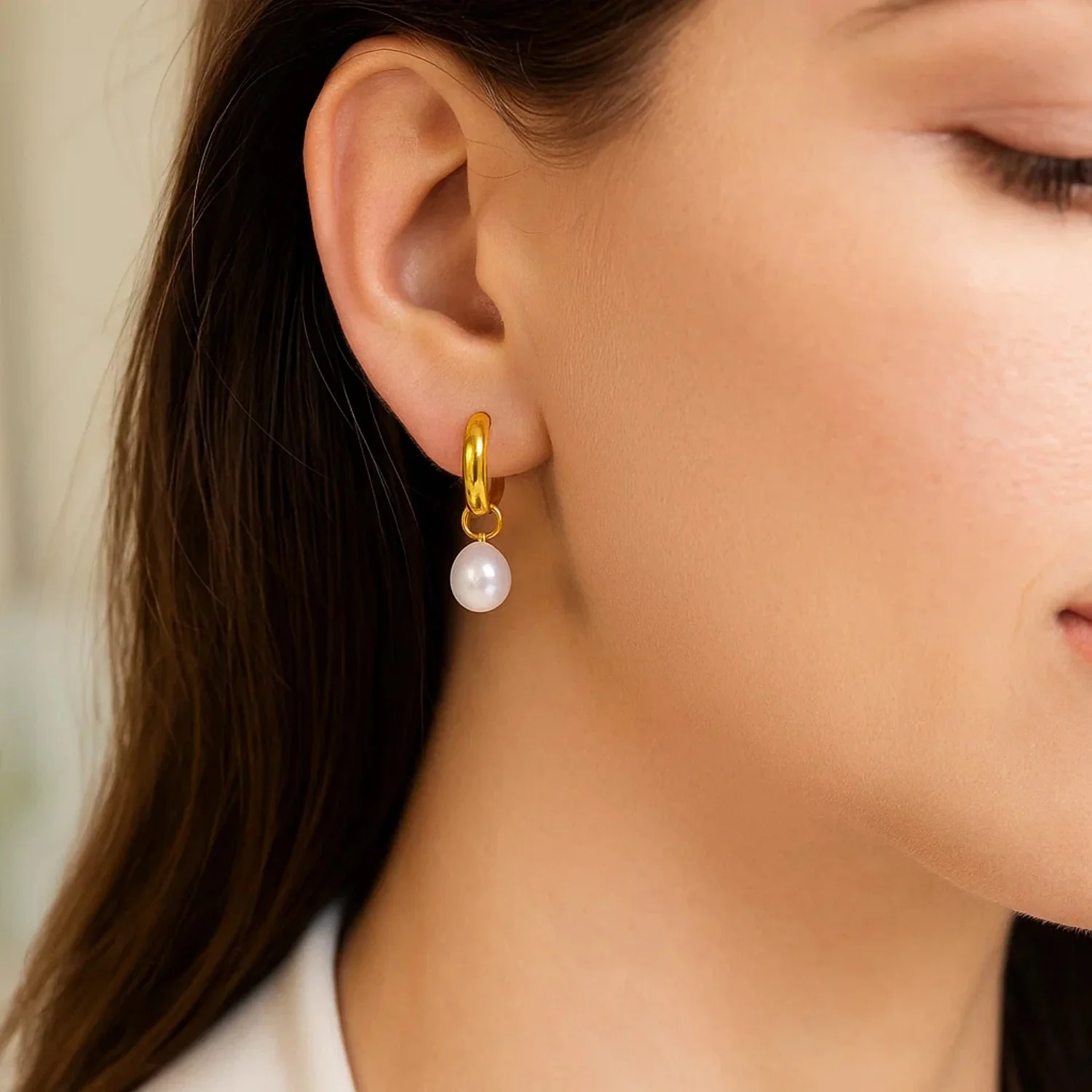 14k Yellow Gold Small Hoop Earrings with Pearls - Image 3