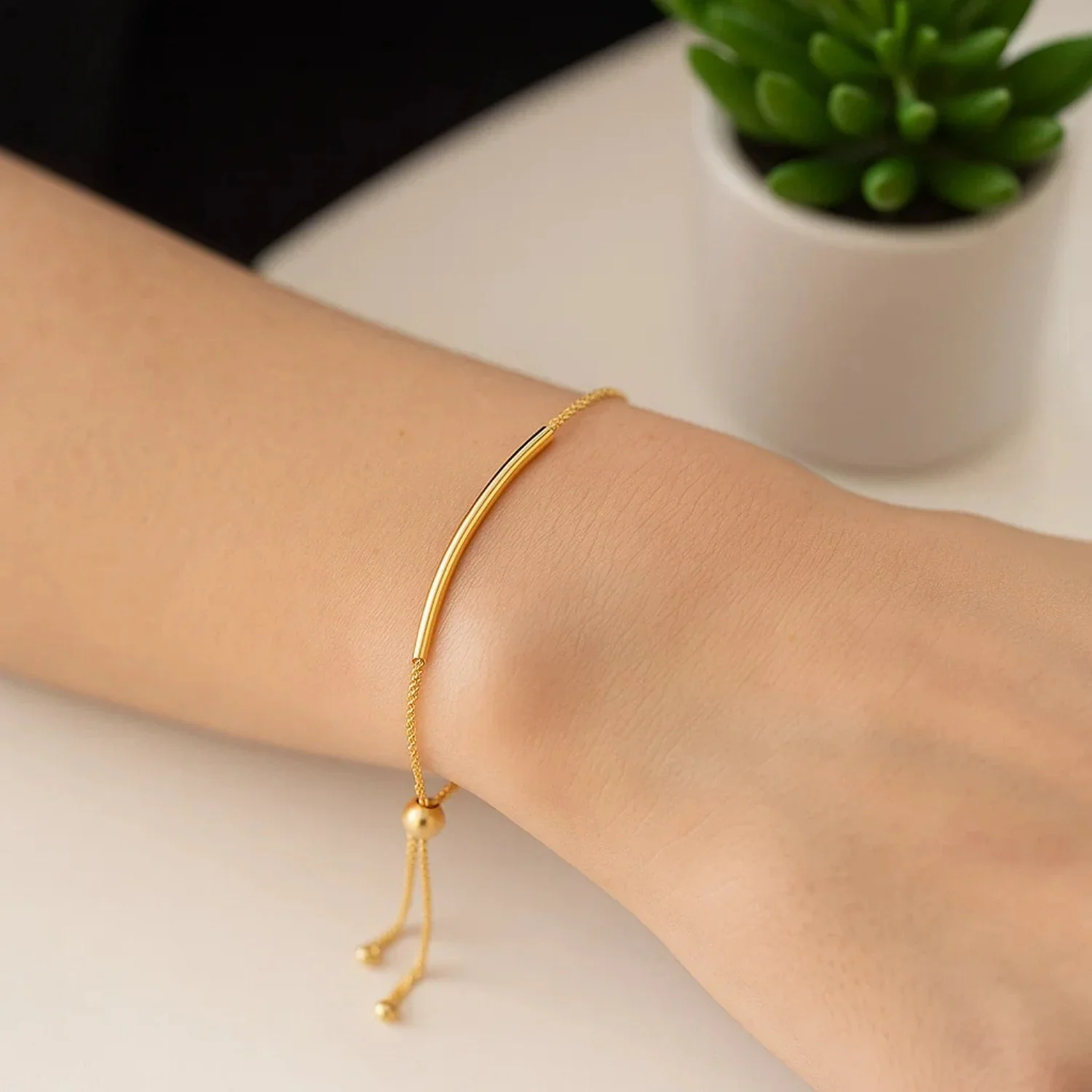 14k Yellow Gold Smooth Curved Bar Lariat Design Bracelet - Image 3