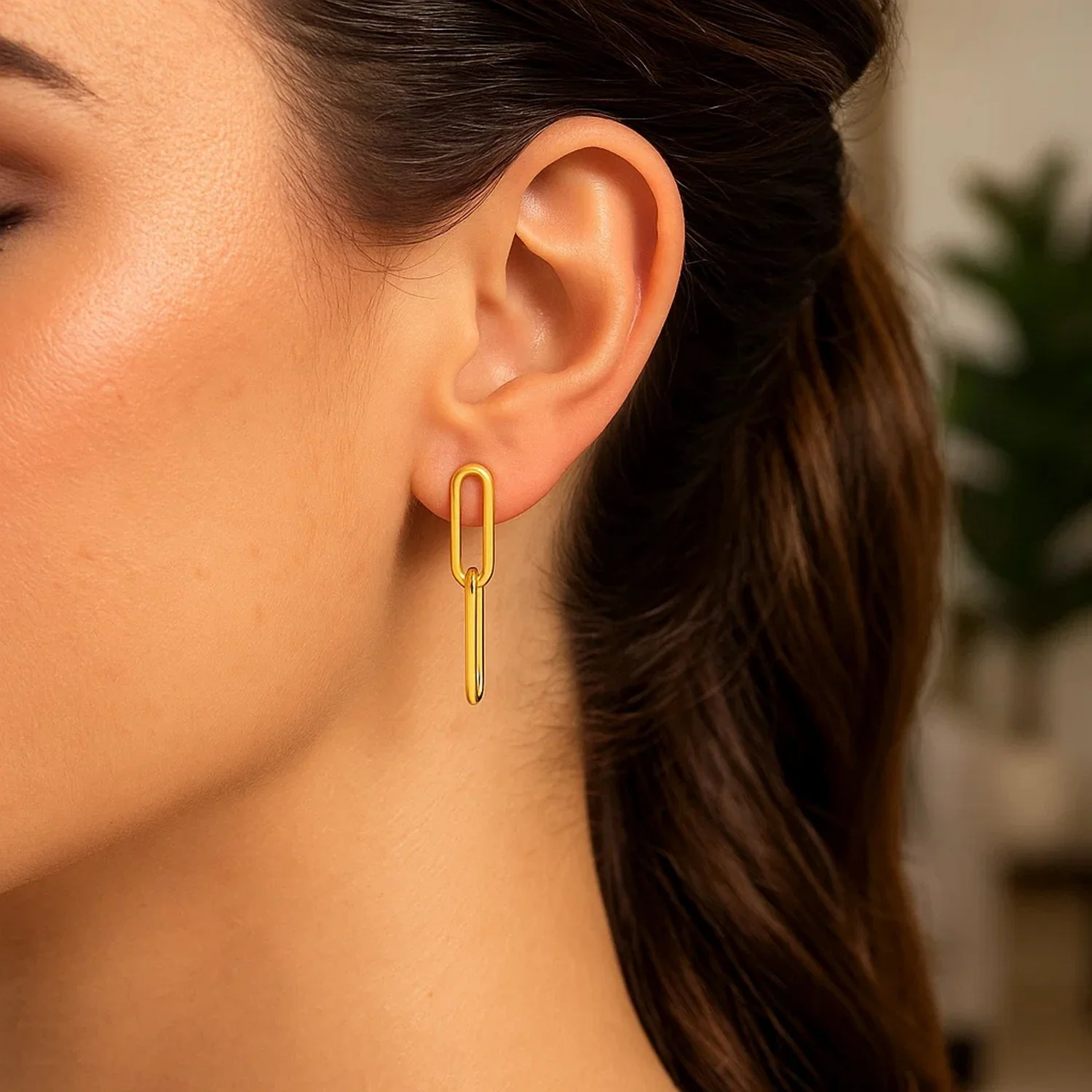 14K Yellow Gold Two Link Paperclip Chain Earrings - Image 3