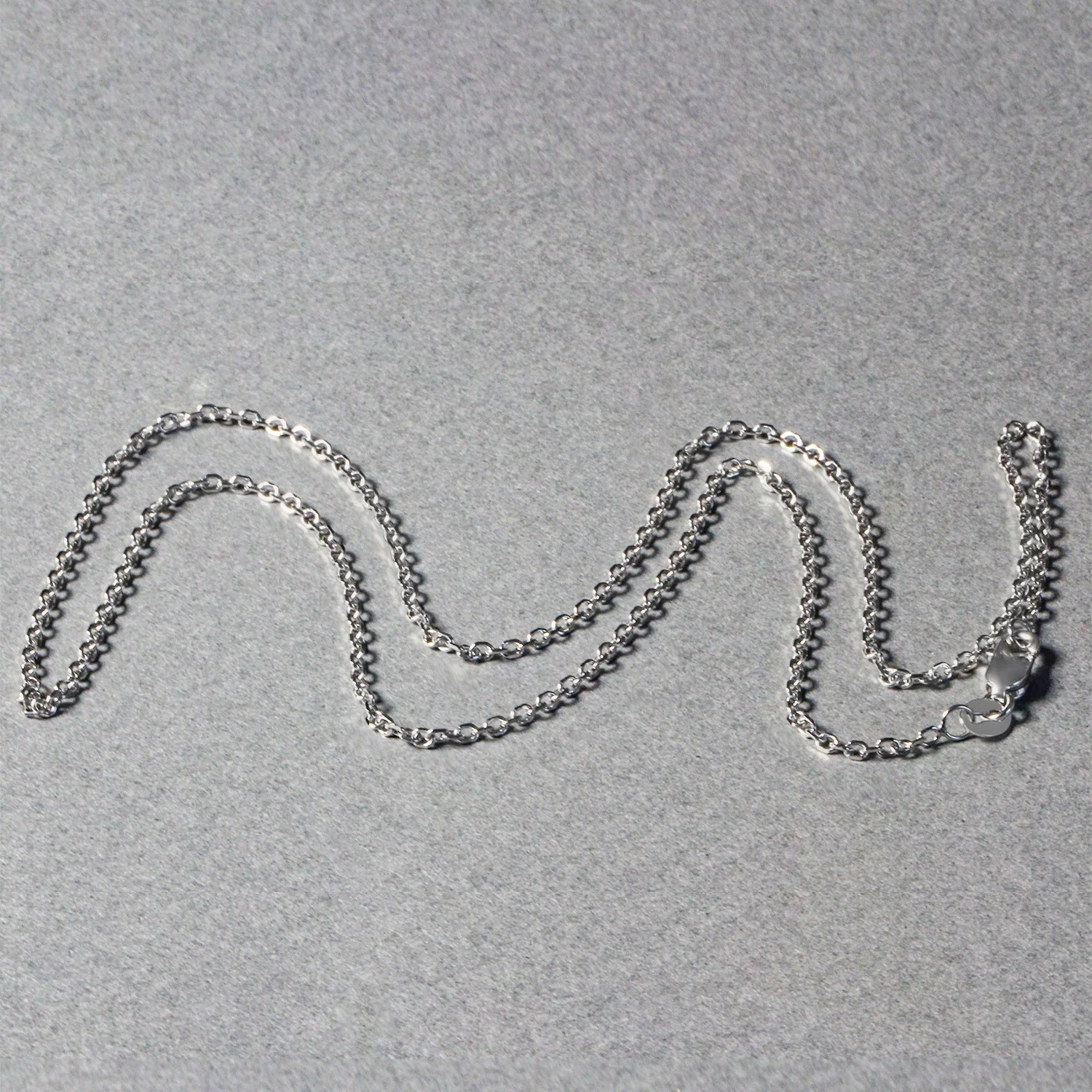 18k White Gold Diamond Cut Cable Link Chain 1.5mm - Image 5