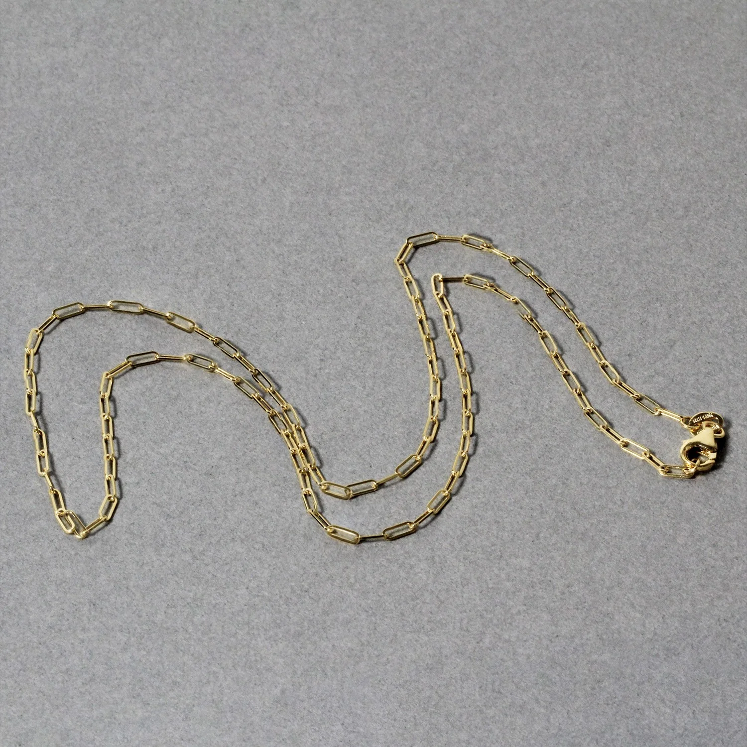 18K Yellow Gold Fine Paperclip Chain (1.5mm) - Image 5