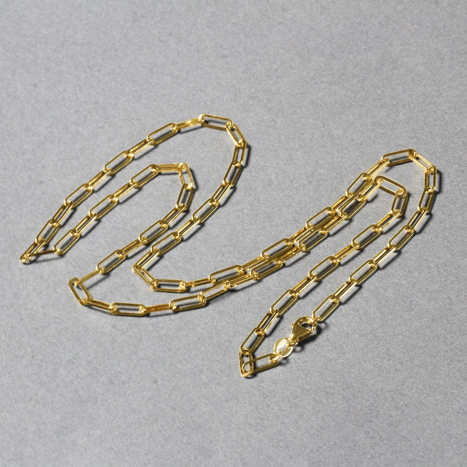 18K Yellow Gold Paperclip Chain (2.5mm) - Image 5