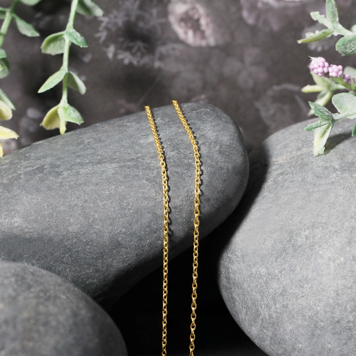 18k Yellow Gold Round Cable Link Chain 1.5mm - Image 4