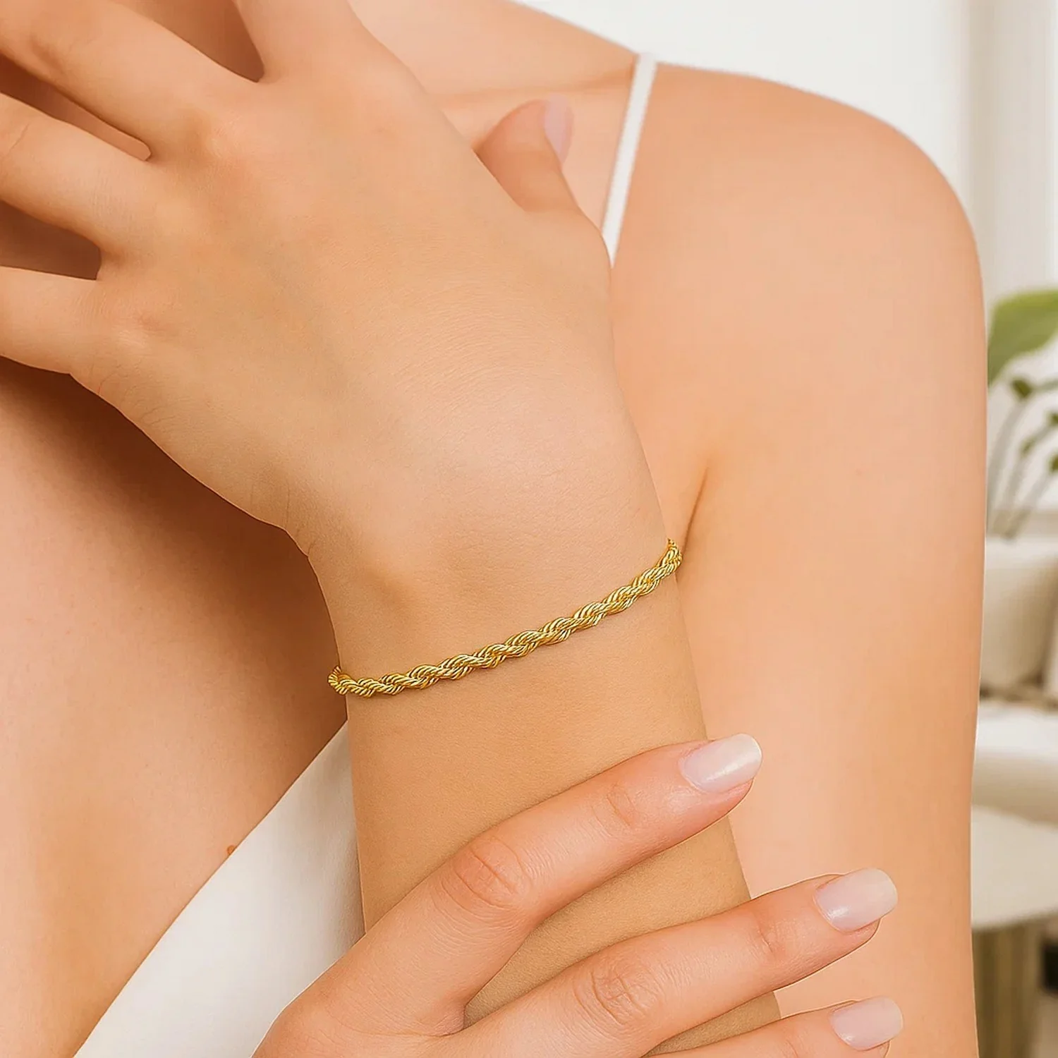 2.5mm 14k Yellow Gold Solid Diamond Cut Rope Bracelet - Image 4
