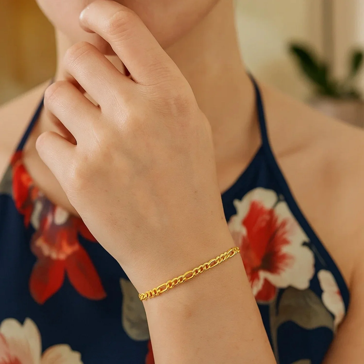 2.8mm 14k Yellow Gold Solid Figaro Bracelet - Image 3