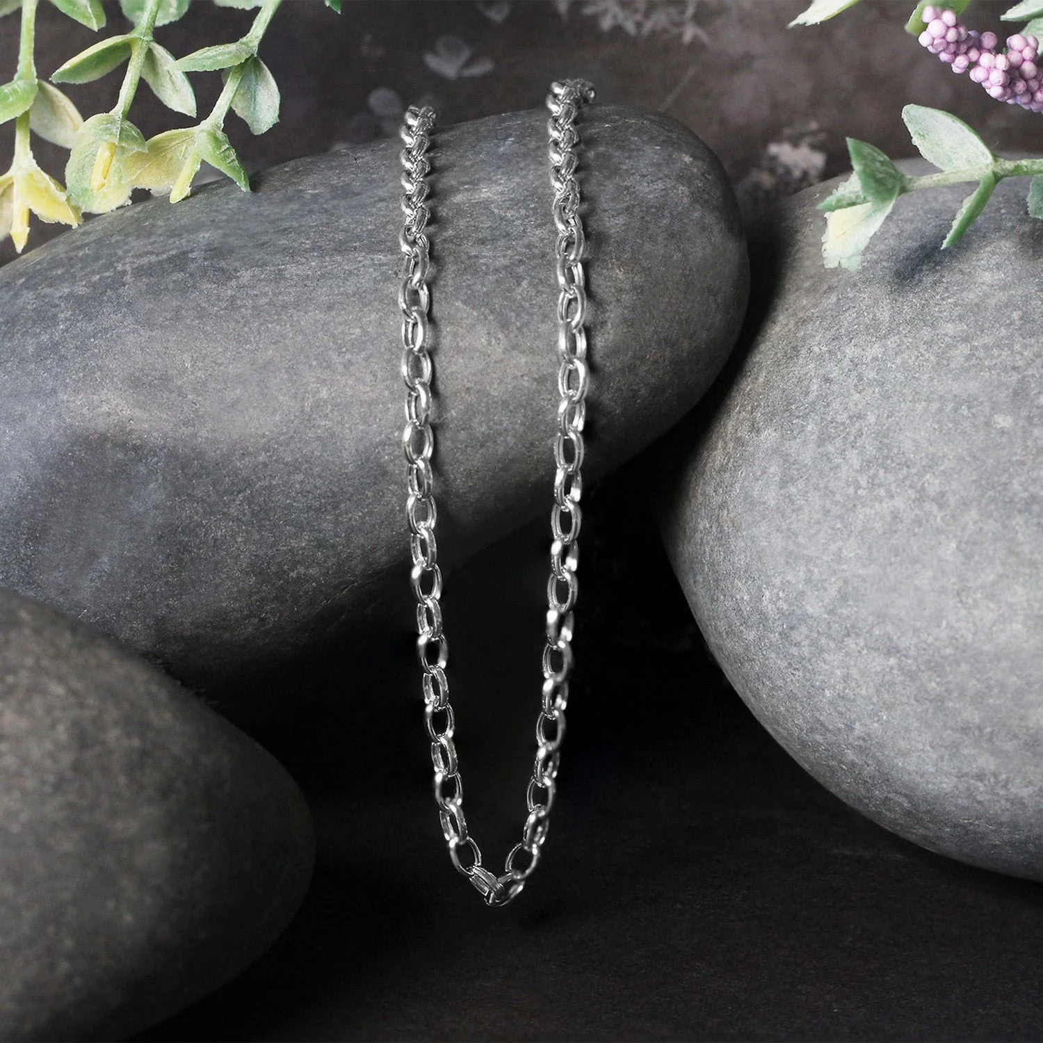 3.2mm 14k White Gold Oval Rolo Chain - Image 8