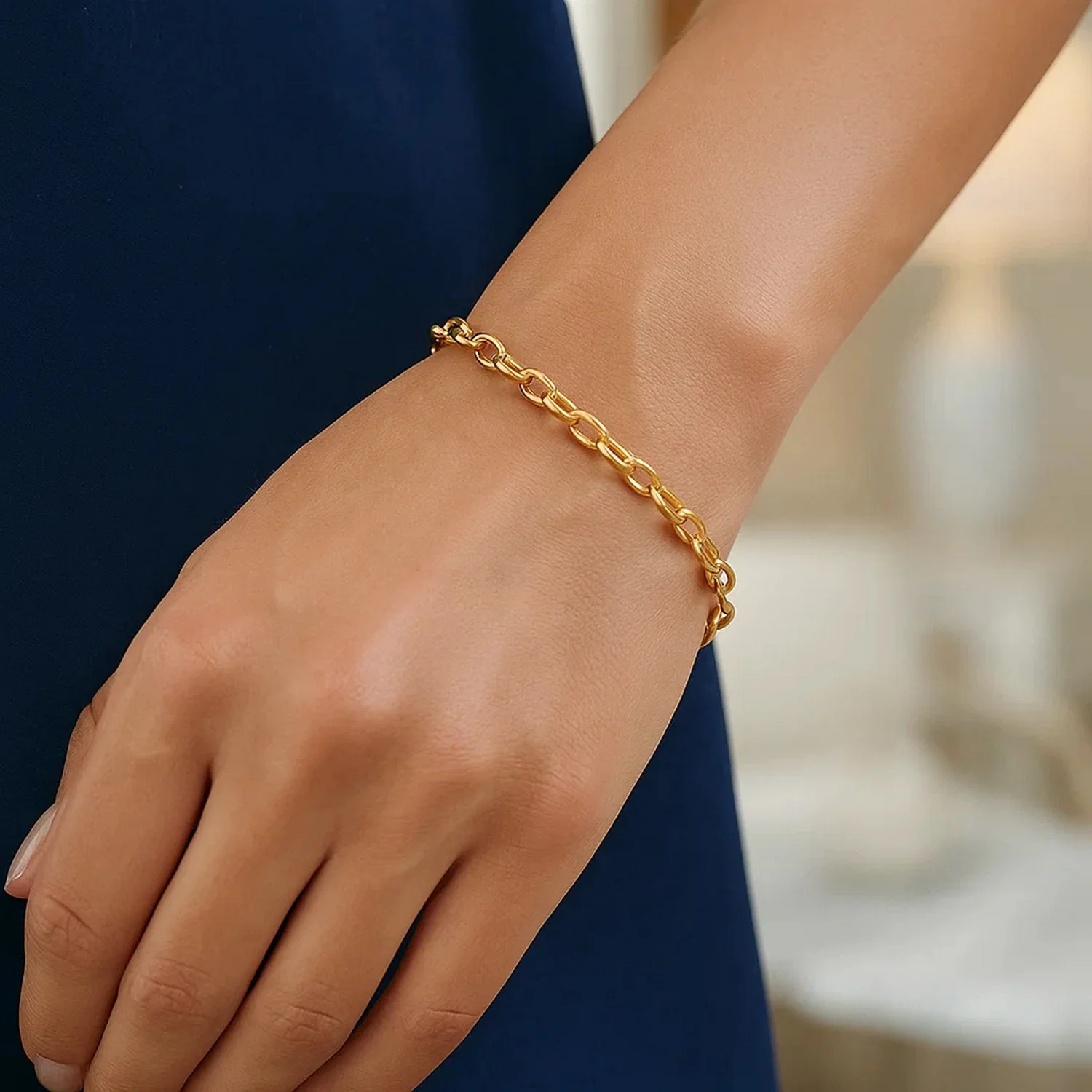 3.2mm 14k Yellow Gold Oval Rolo Bracelet - Image 3