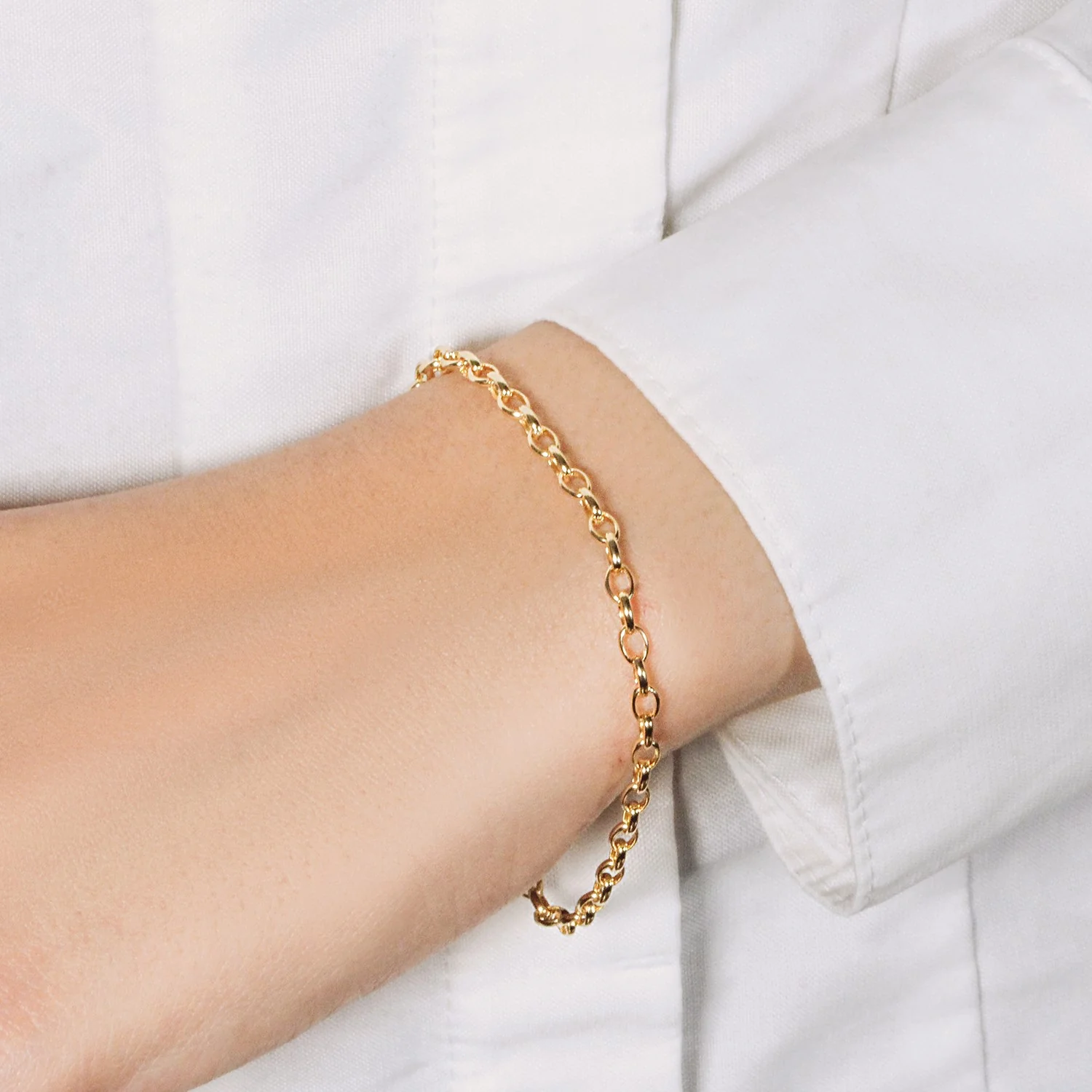 3.2mm 14k Yellow Gold Oval Rolo Bracelet - Image 8