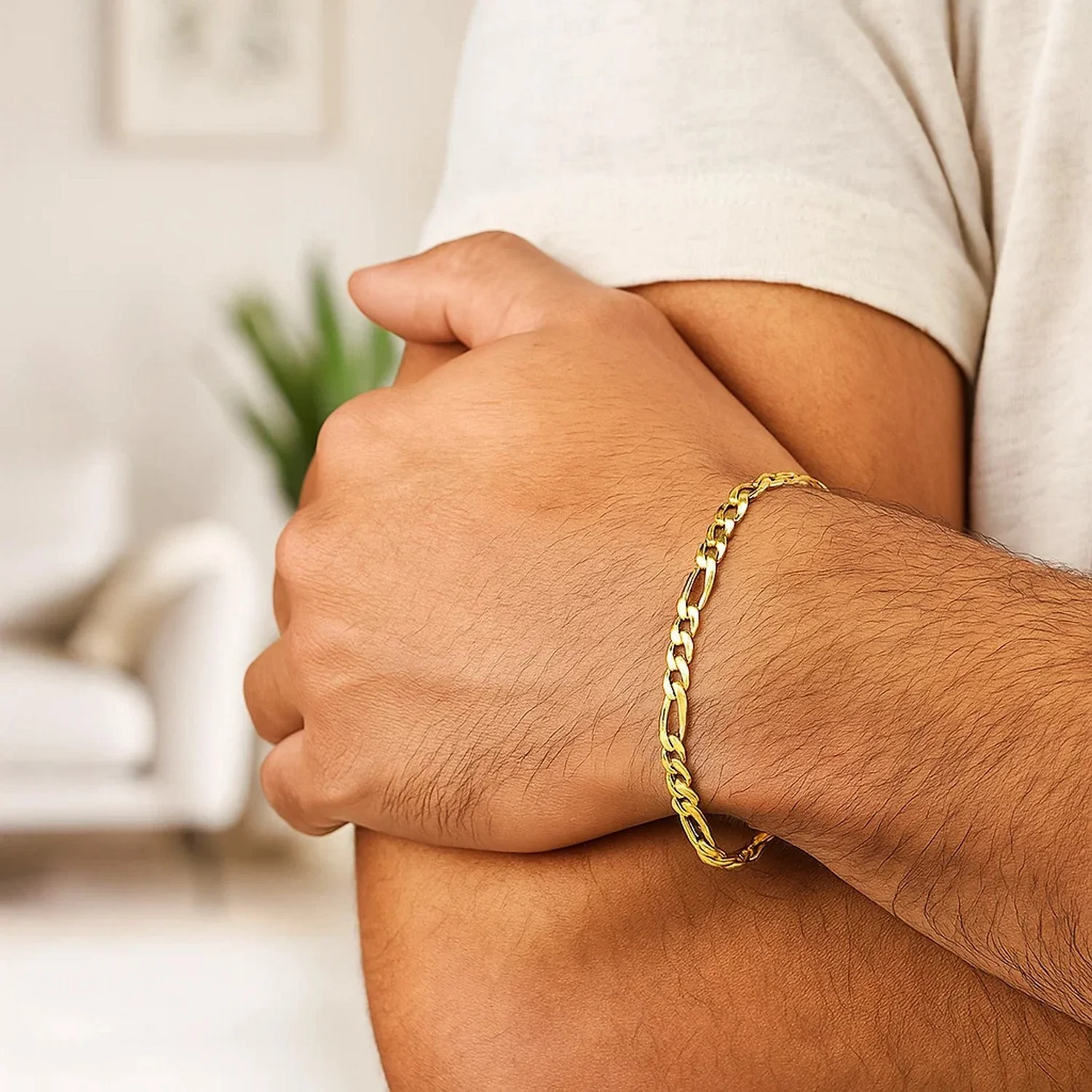 3.7mm 10k Yellow Gold Link Figaro Bracelet - Image 2