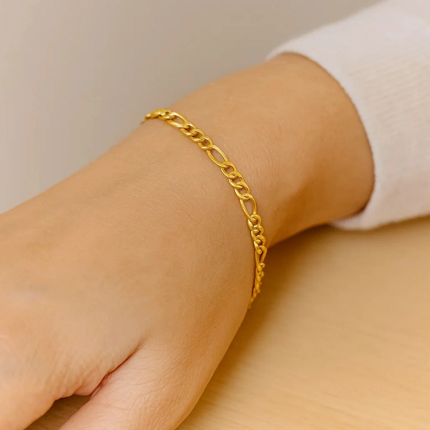 3.8mm 14k Yellow Gold Solid Figaro Bracelet - Image 4