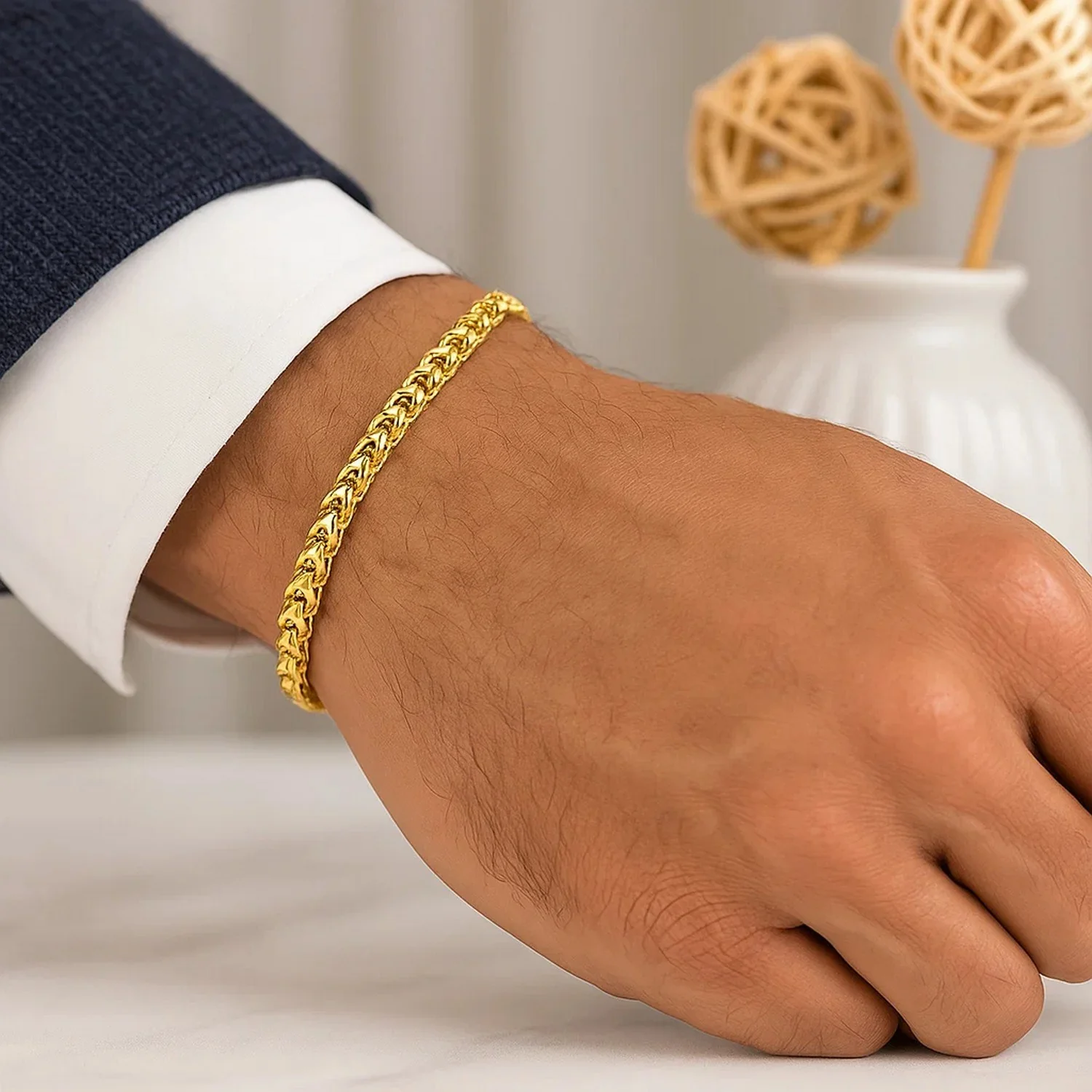 4.0mm 14k Yellow Gold Solid Diamond Cut Round Franco Bracelet - Image 4