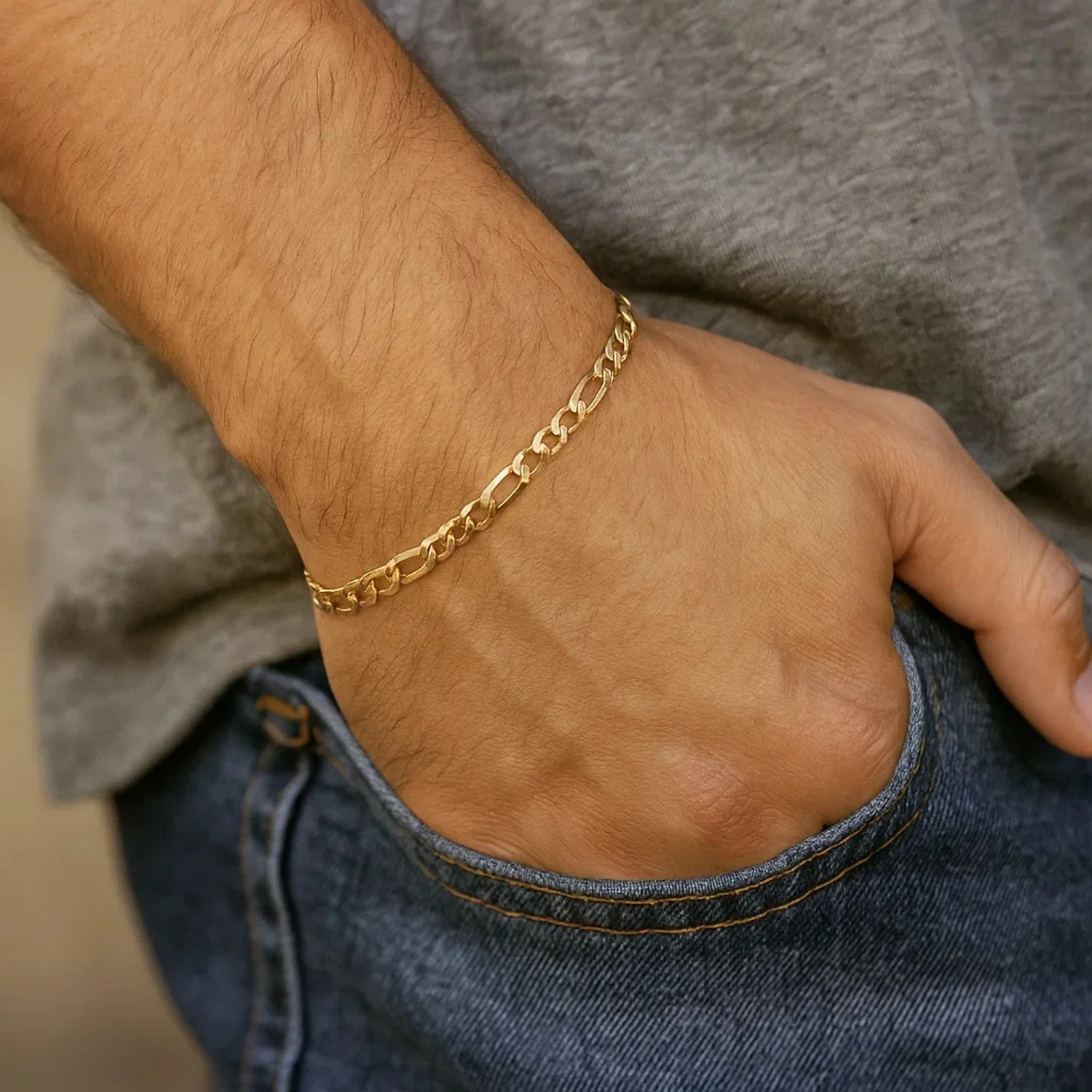 4.5mm 10k Yellow Gold Solid Figaro Bracelet - Image 4