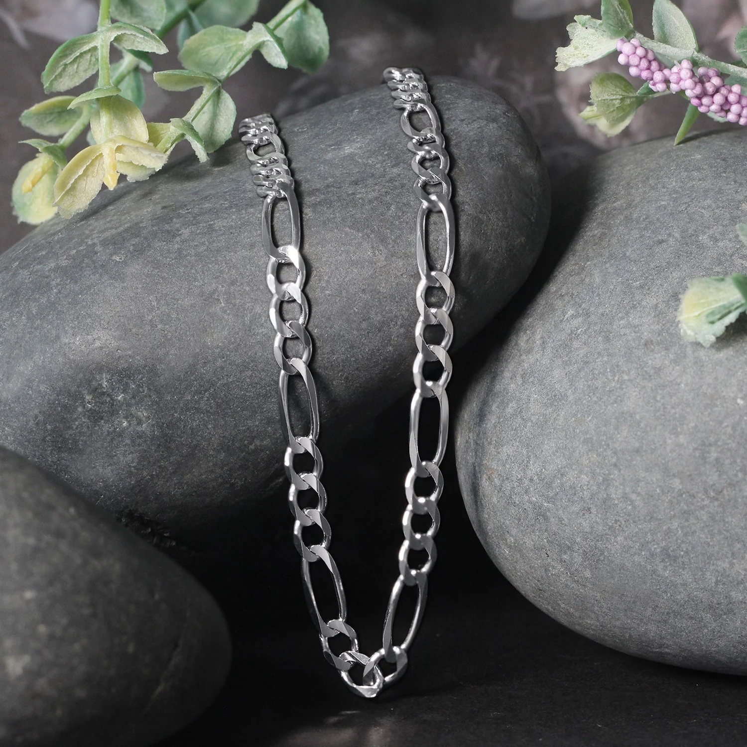 4.6mm 14k White Gold Solid Figaro Chain - Image 3