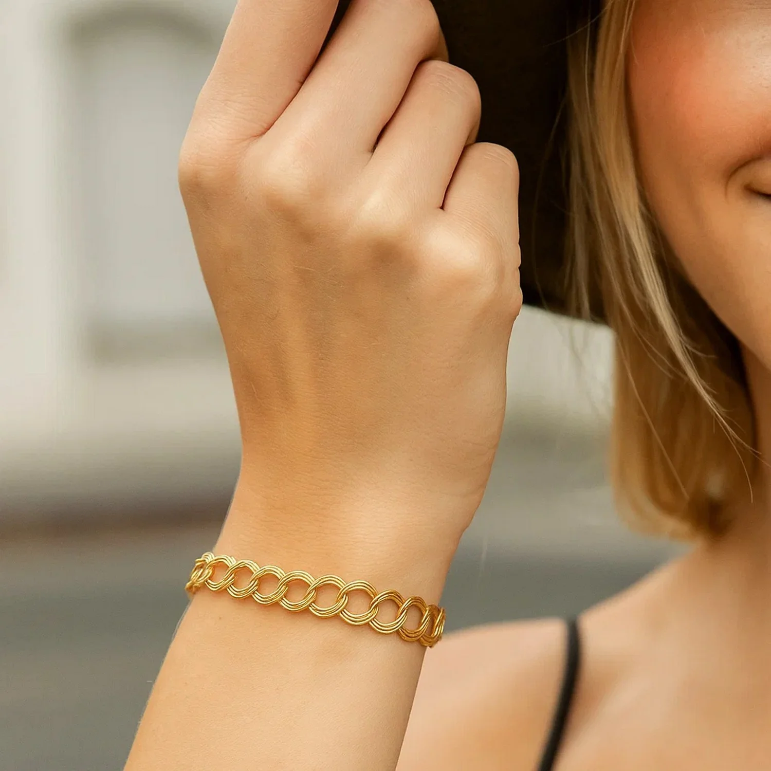 5.0 mm 14k Yellow Gold Triple Link Charm Bracelet - Image 3