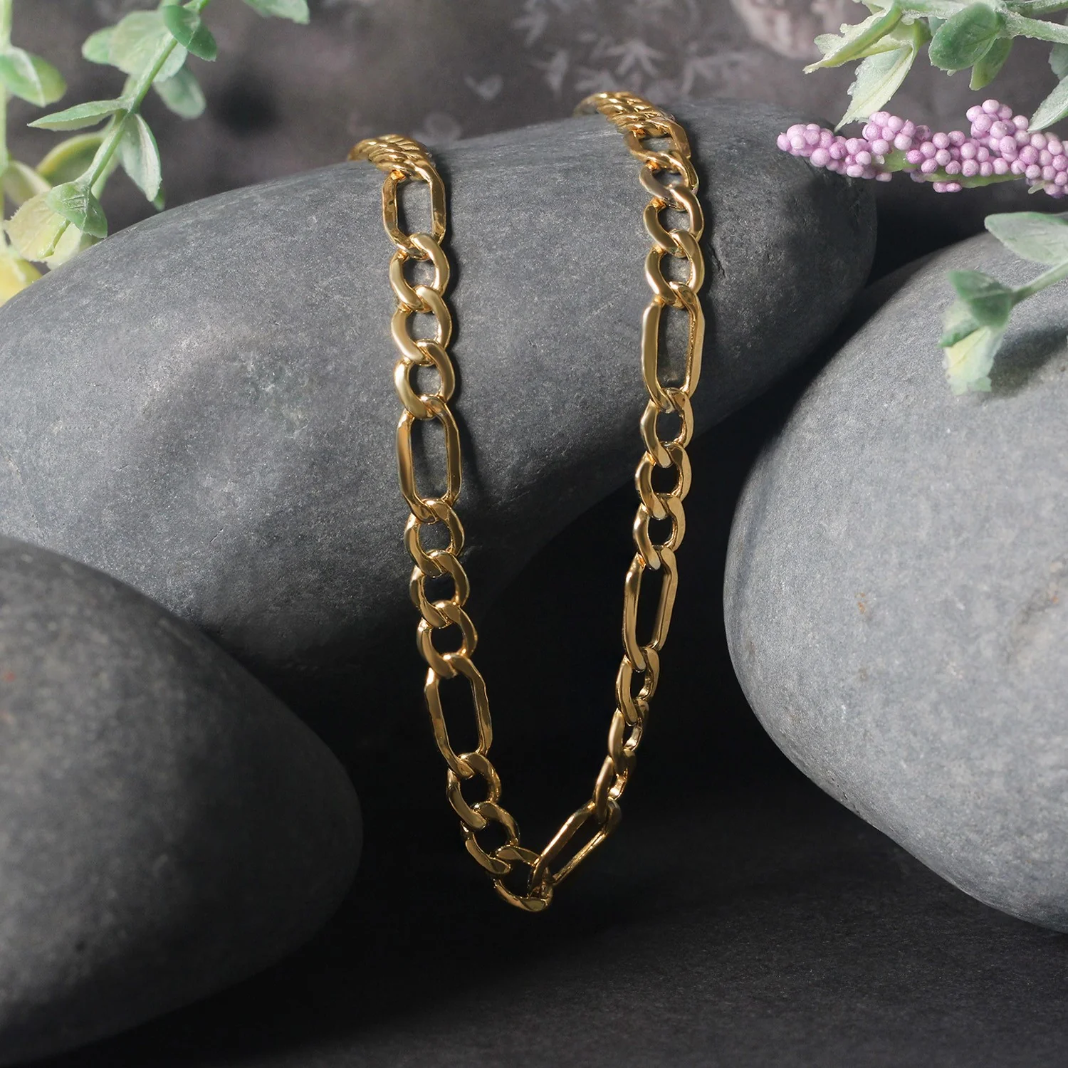 5.4mm 10k Yellow Gold Lite Figaro Chain - Image 4