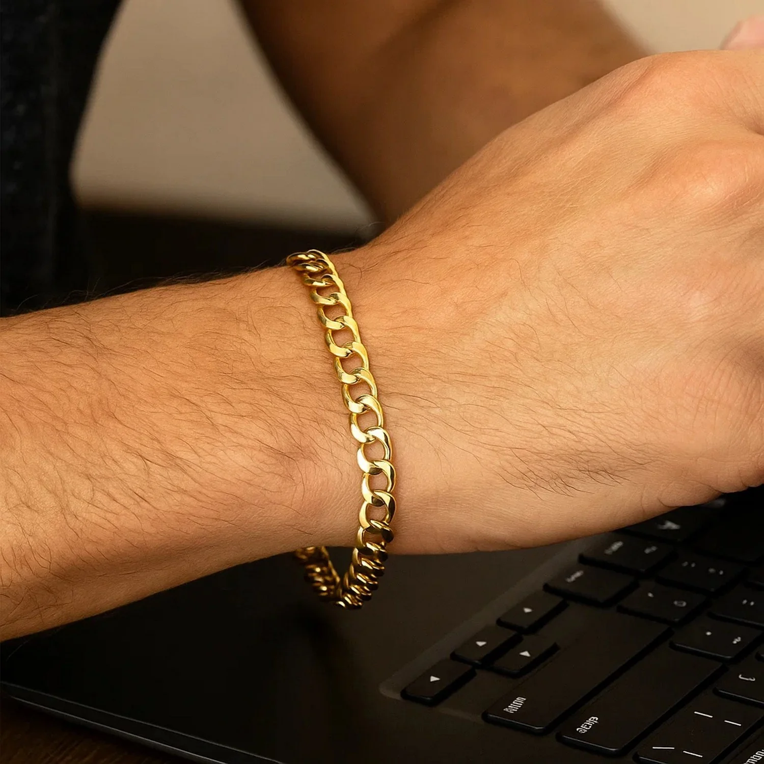 6.2mm 14k Yellow Gold Lite Curb Bracelet - Image 5