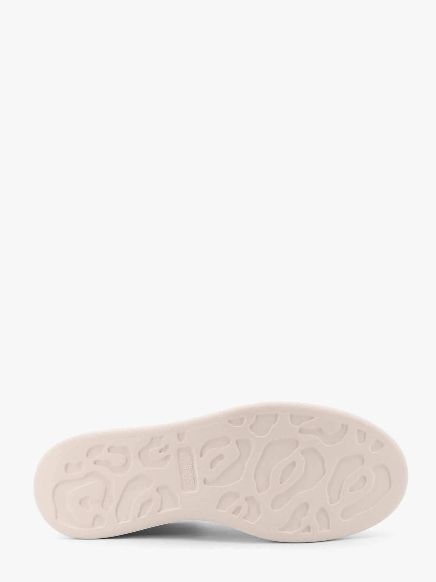 Alexander Mcqueen Oversize Leather Sneakers With Back Contrasting Patch - Image 4
