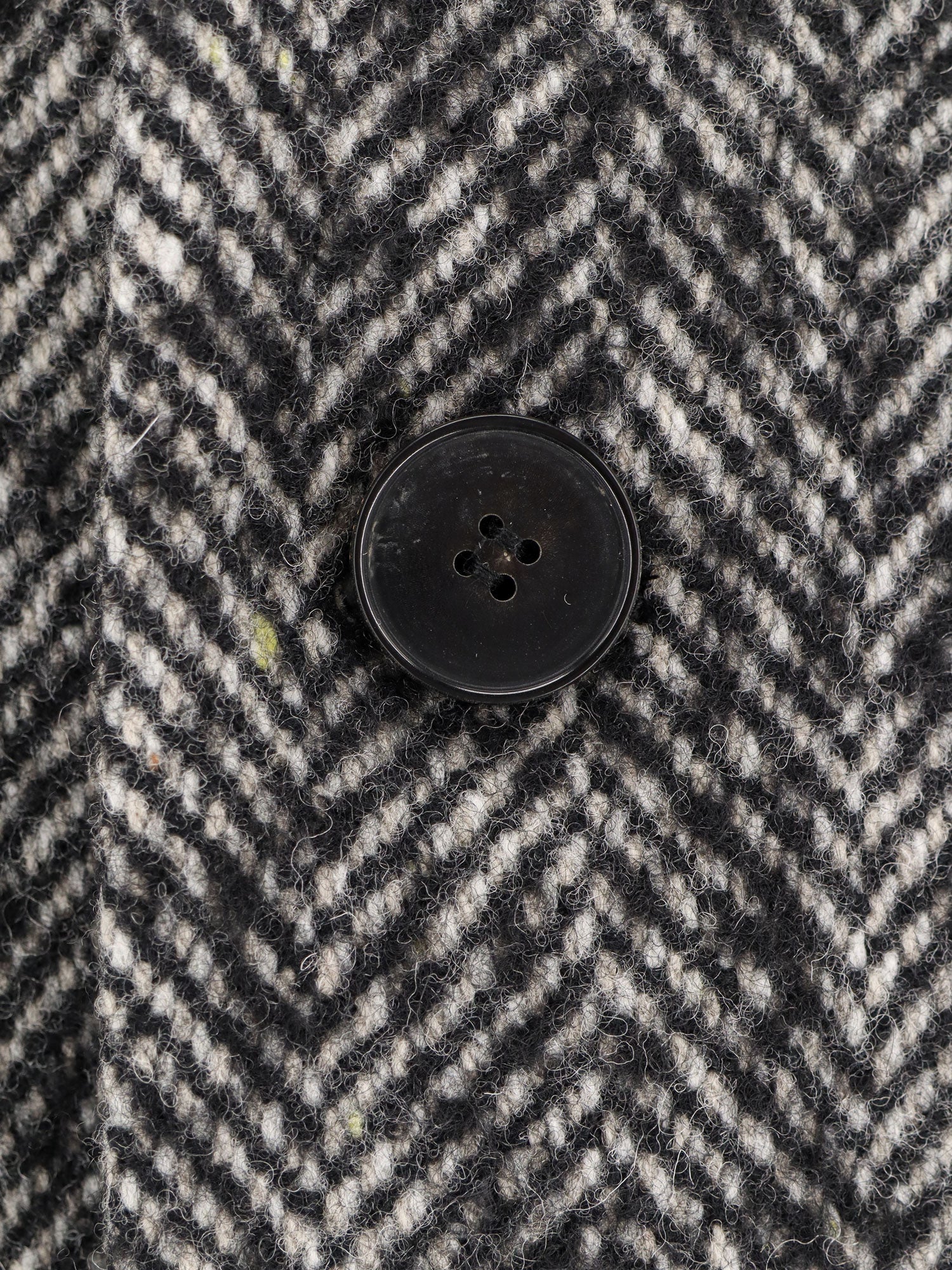 Amaranto Herringbone Pattern Wool Coat - Image 3