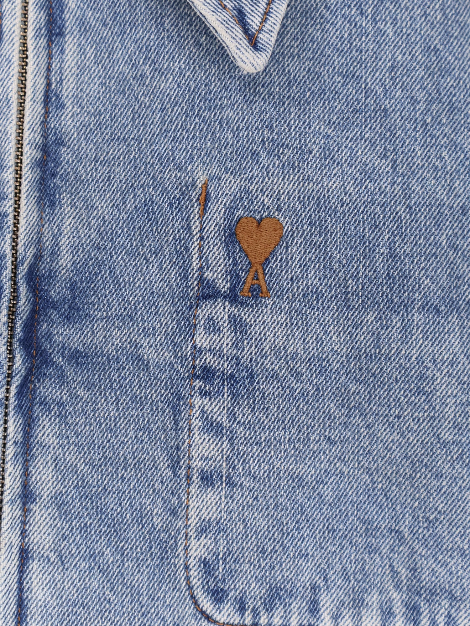 Ami Paris Denim Jacket With Iconic Logo On The Front - Image 3