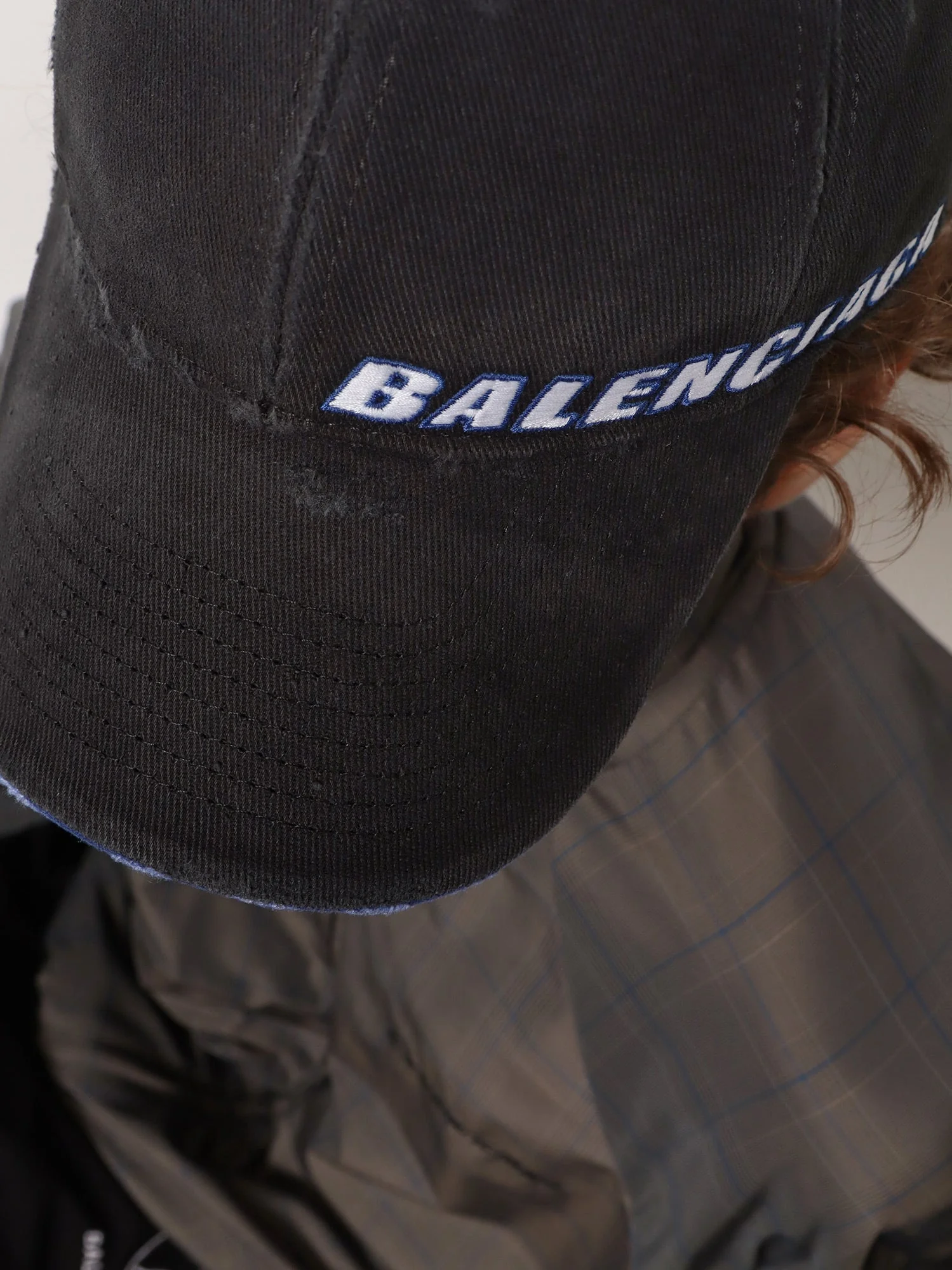 Balenciaga Cotton Baseball Hat With Distressed Effect - Image 2