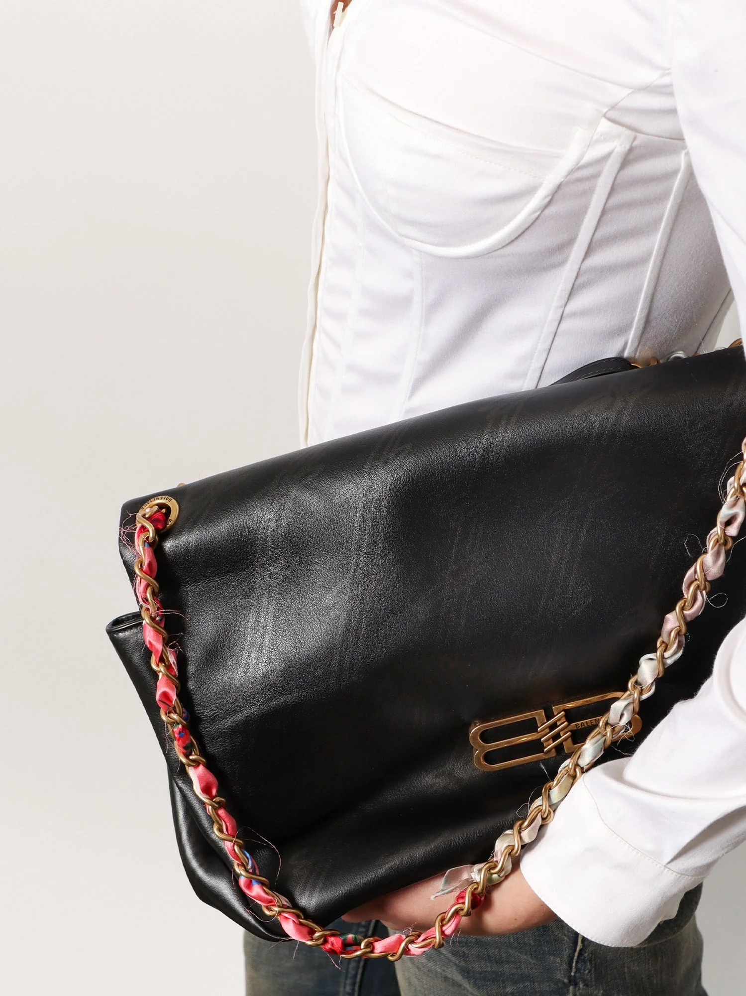 Balenciaga Darling Leather Shoulder Bag With Bb Logo On The Front - Image 2