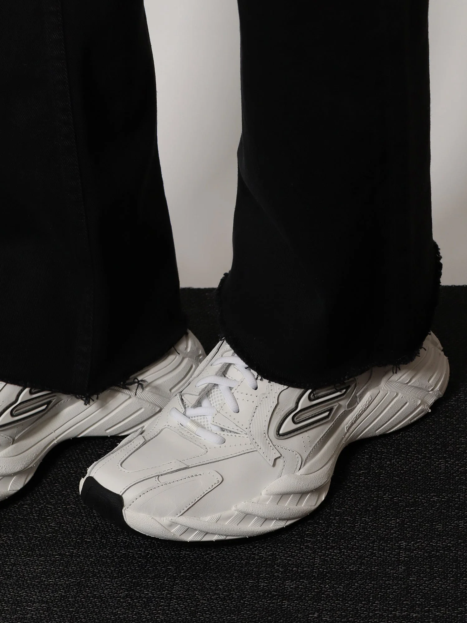Balenciaga Monday Low-Top Sneakers In Leather - Image 2