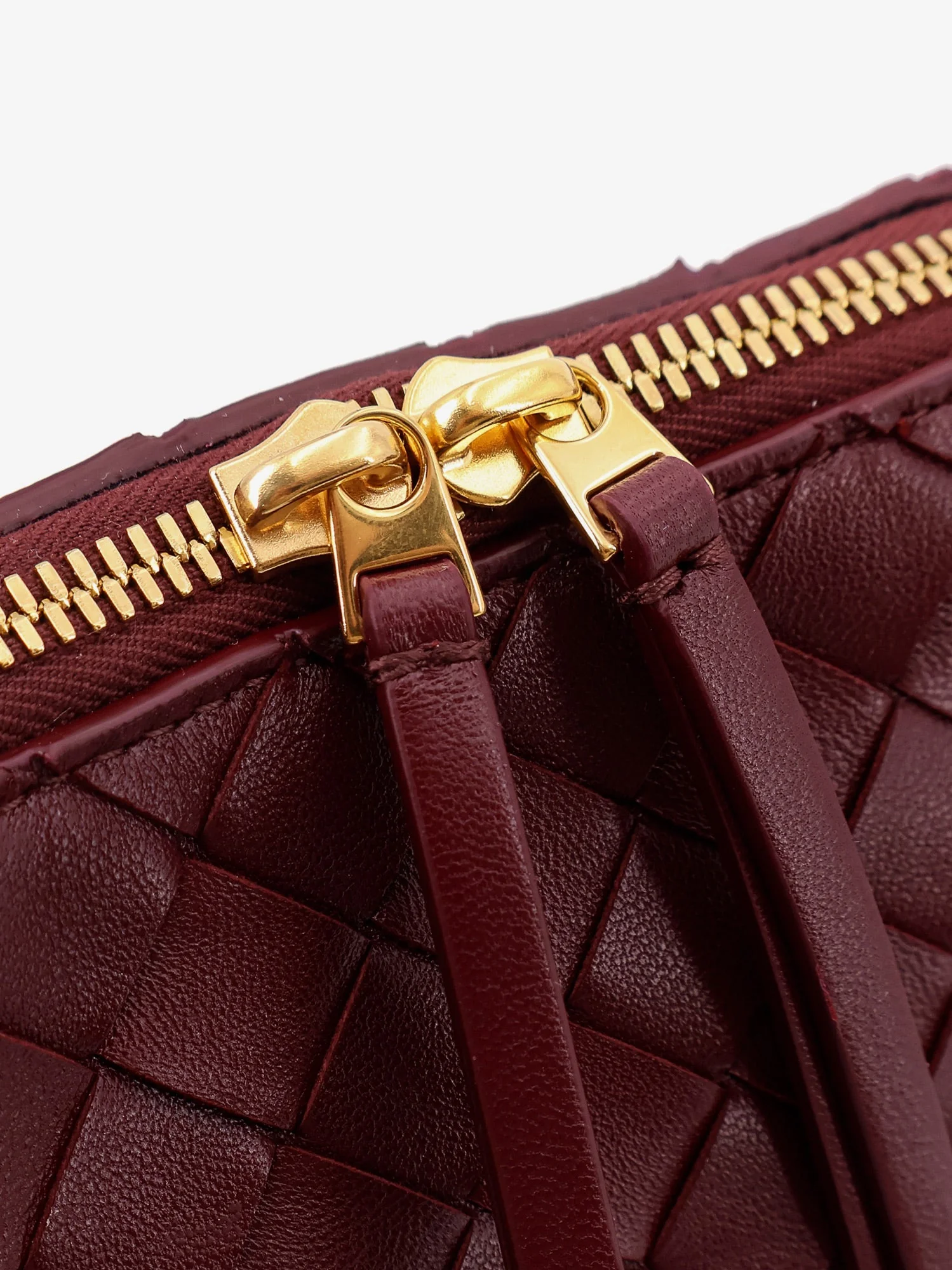 Bottega Veneta Concert Leather Clutch With Intrecciato Motif - Image 10