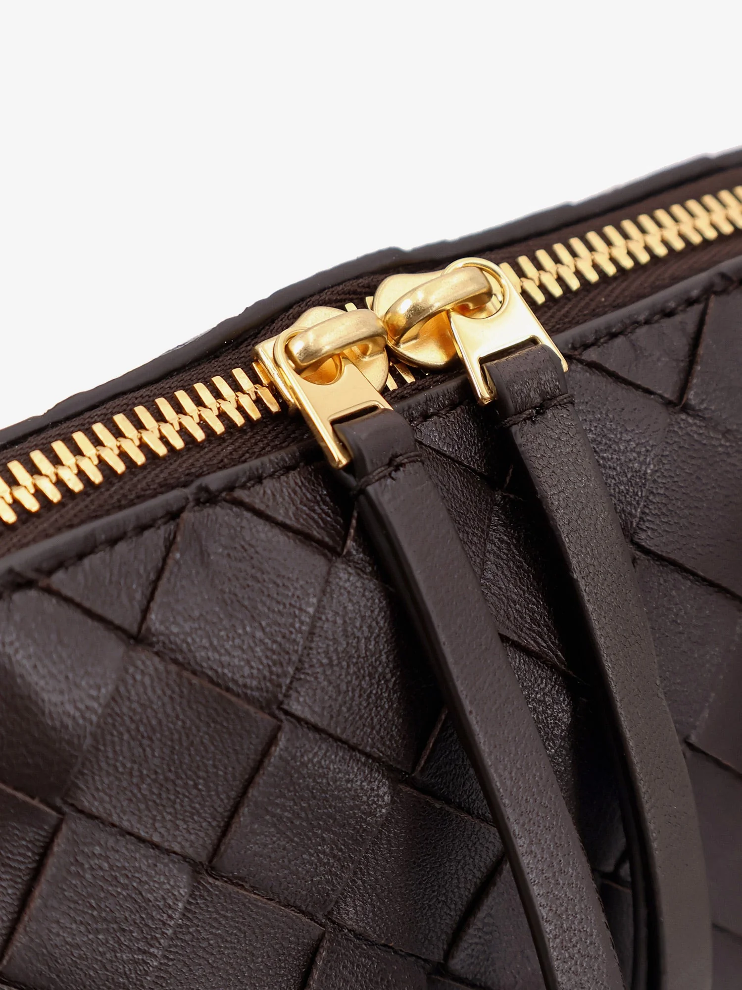 Bottega Veneta Concert Leather Clutch With Intrecciato Motif - Image 5