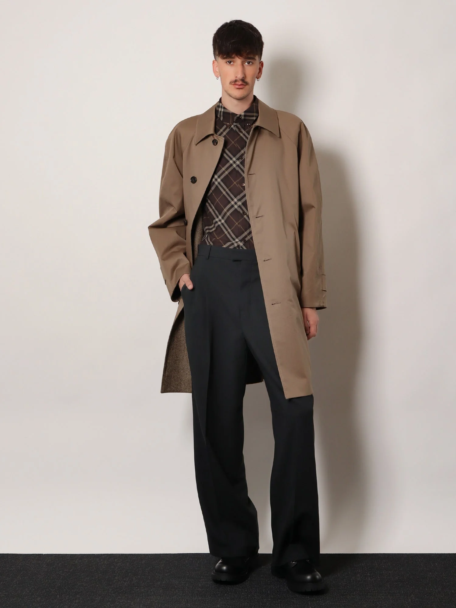 Burberry Chevington Reversible Cotton Coat - Image 2