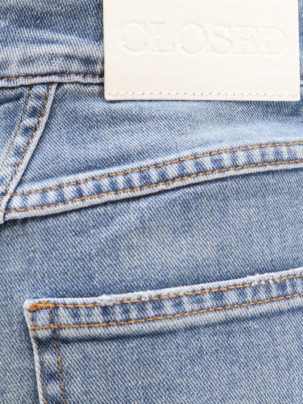 Closed Glow-Up Wide Fit Jeans - Image 3